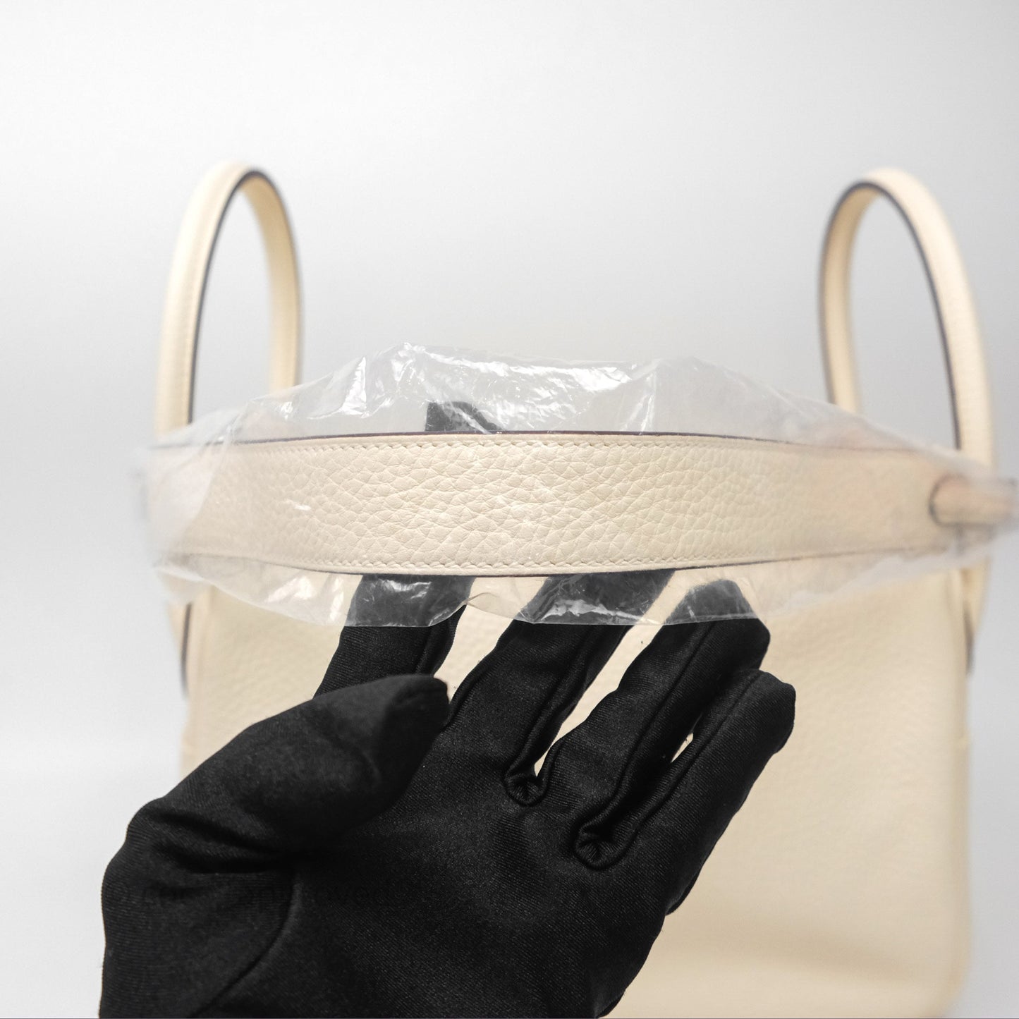 Hermès Lindy 26 Nata I2 Clemence Gold Hardware