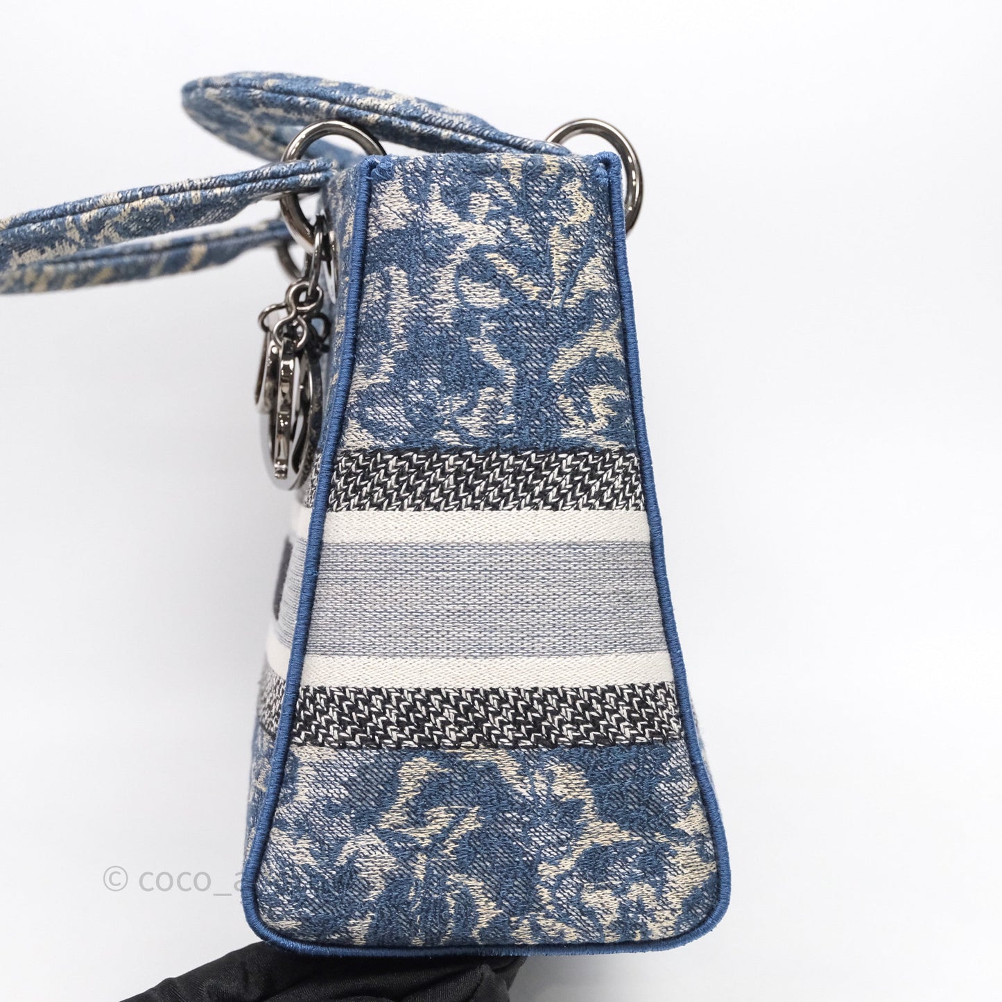 Christian Dior Medium Lady D-Lite Bag Blue Toile de Jouy Embroidery