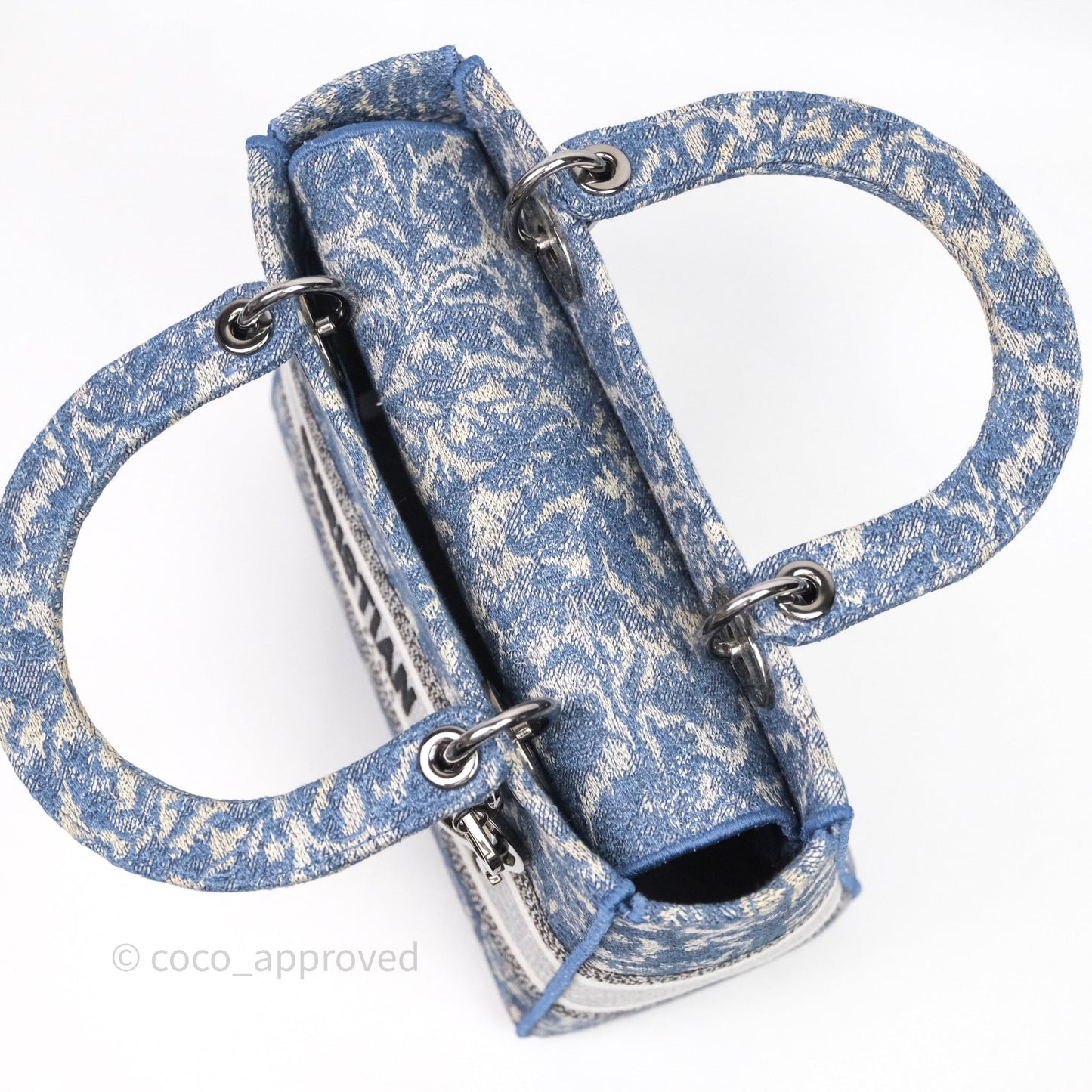 Christian Dior Medium Lady D-Lite Bag Blue Toile de Jouy Embroidery