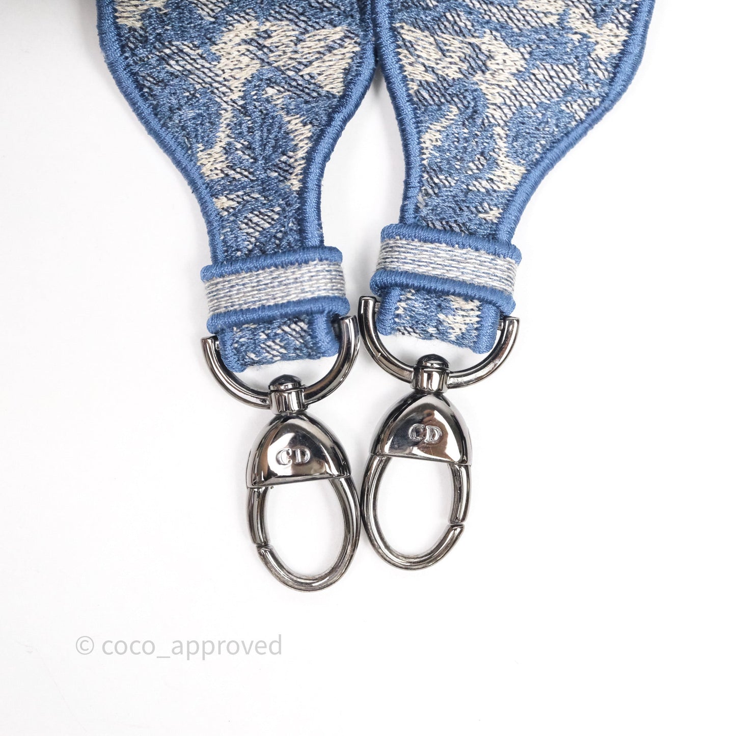 Christian Dior Medium Lady D-Lite Bag Blue Toile de Jouy Embroidery