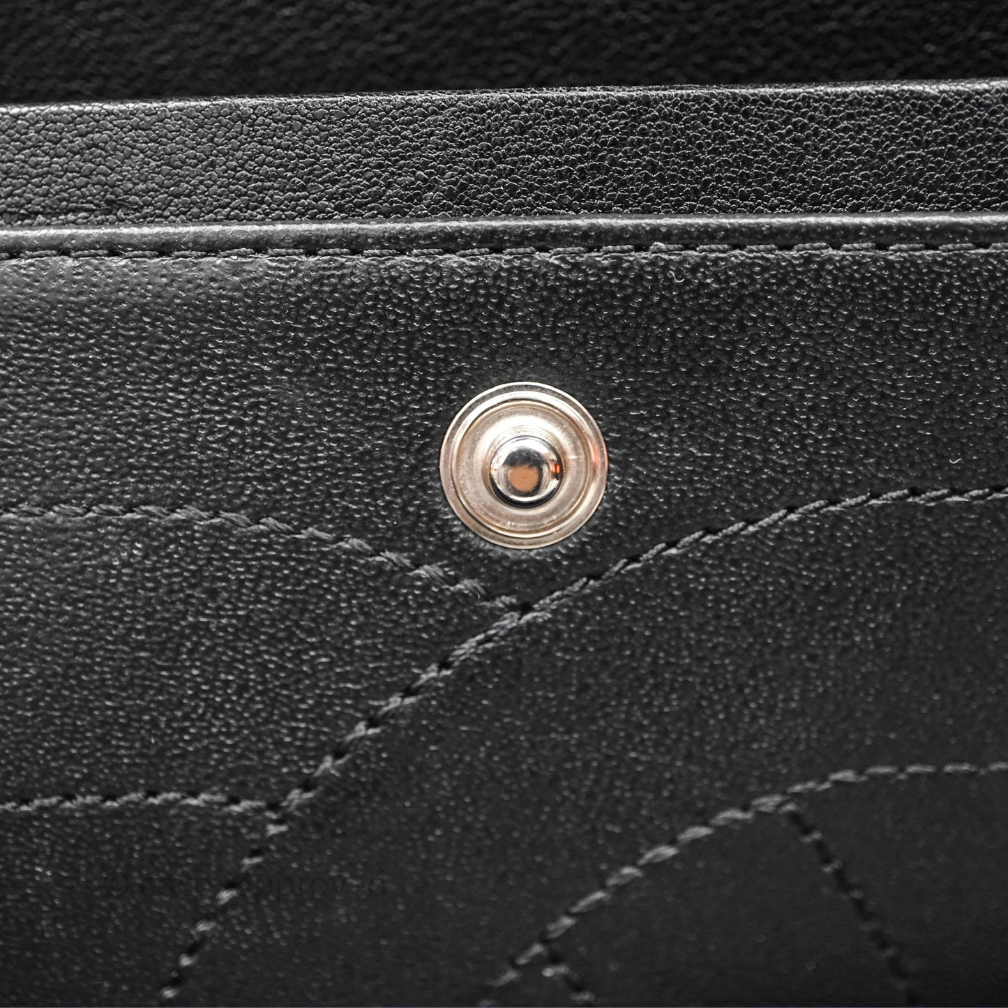 Chanel Reissue 227 Chevron So Black Calfskin