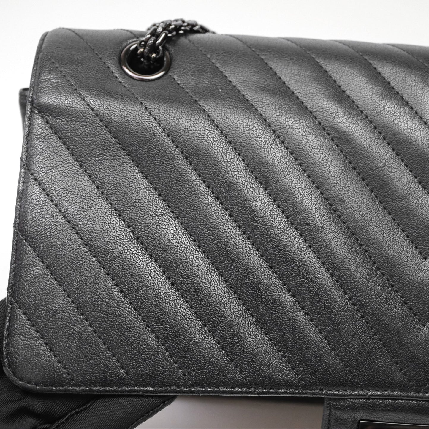Chanel Reissue 227 Chevron So Black Calfskin