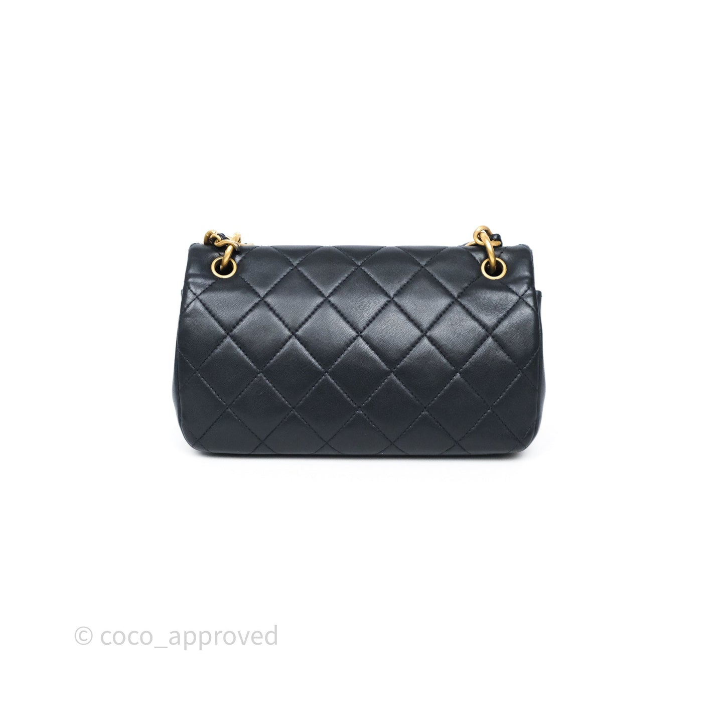 Chanel Quilted Entwined Chain Bag Navy Lambskin Aged Gold Hardware 21P