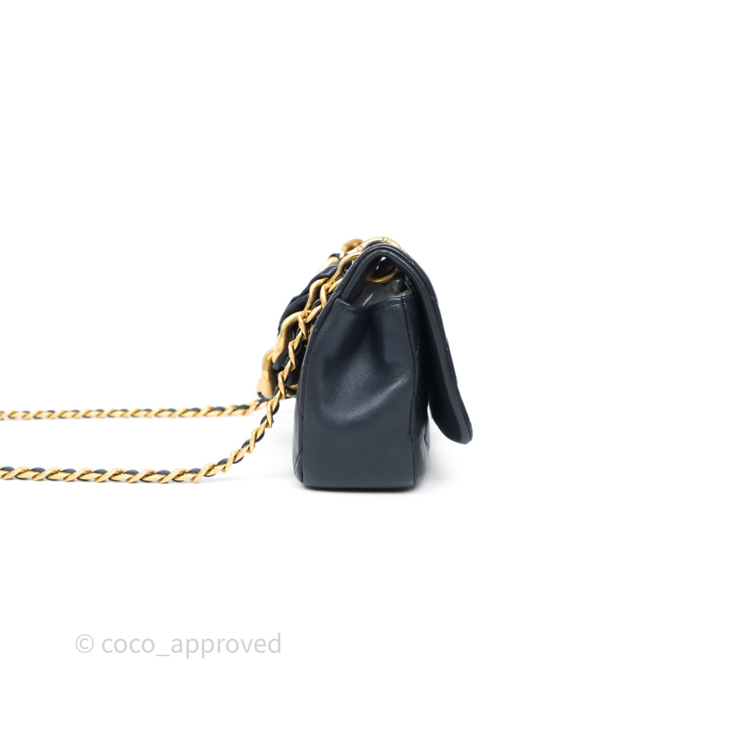 Chanel Quilted Entwined Chain Bag Navy Lambskin Aged Gold Hardware 21P