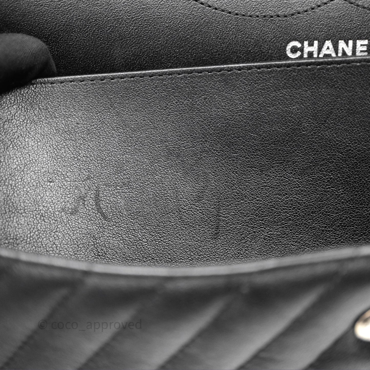 Chanel Reissue 227 Chevron So Black Calfskin
