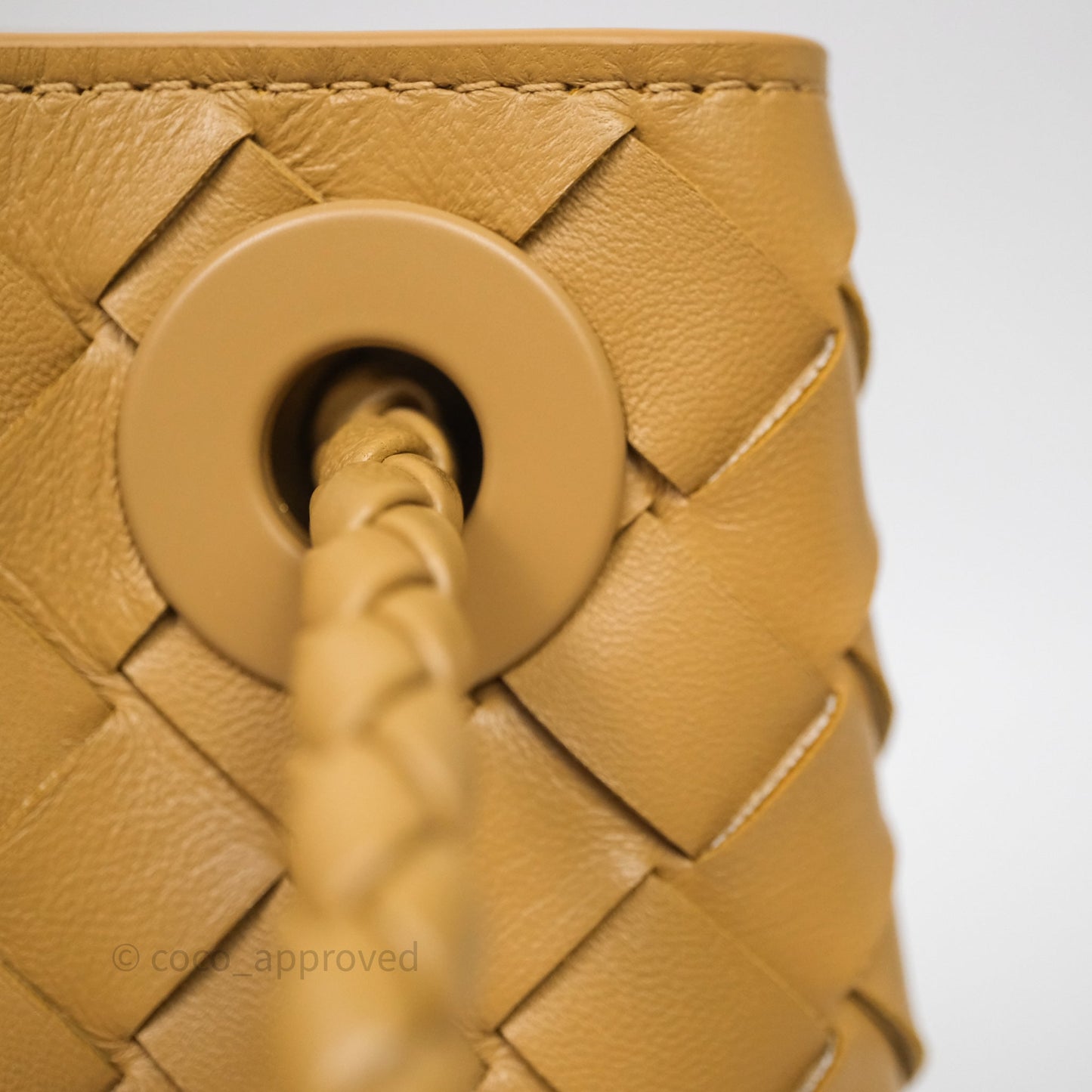 Bottega Veneta Small Andiamo Bag Dark Praline Intrecciato Lambskin