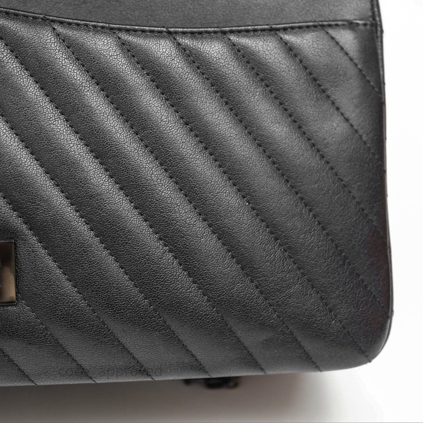 Chanel Reissue 227 Chevron So Black Calfskin