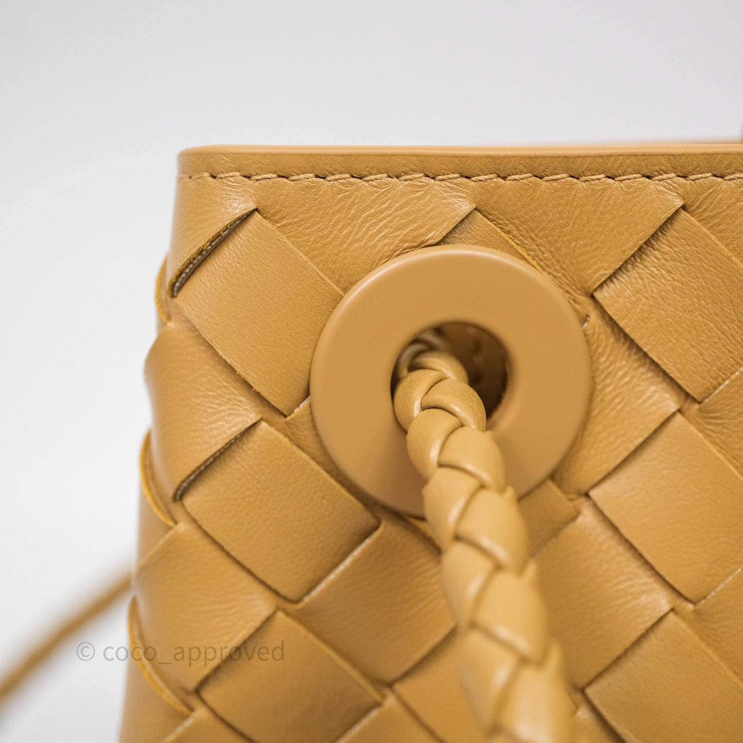 Bottega Veneta Small Andiamo Bag Dark Praline Intrecciato Lambskin