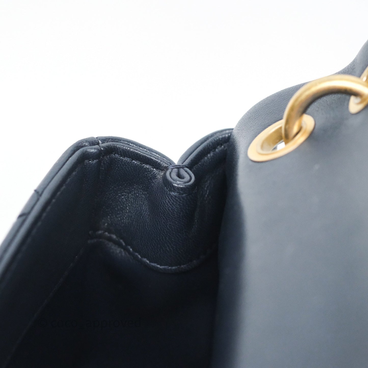 Chanel Quilted Entwined Chain Bag Navy Lambskin Aged Gold Hardware 21P