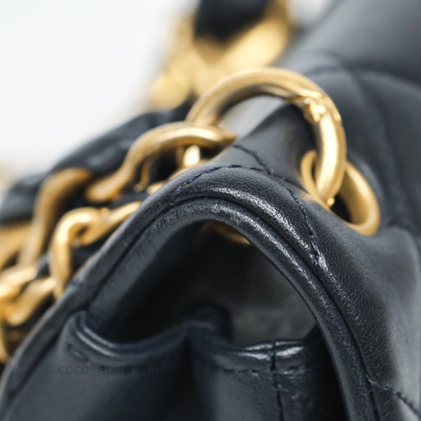 Chanel Quilted Entwined Chain Bag Navy Lambskin Aged Gold Hardware 21P