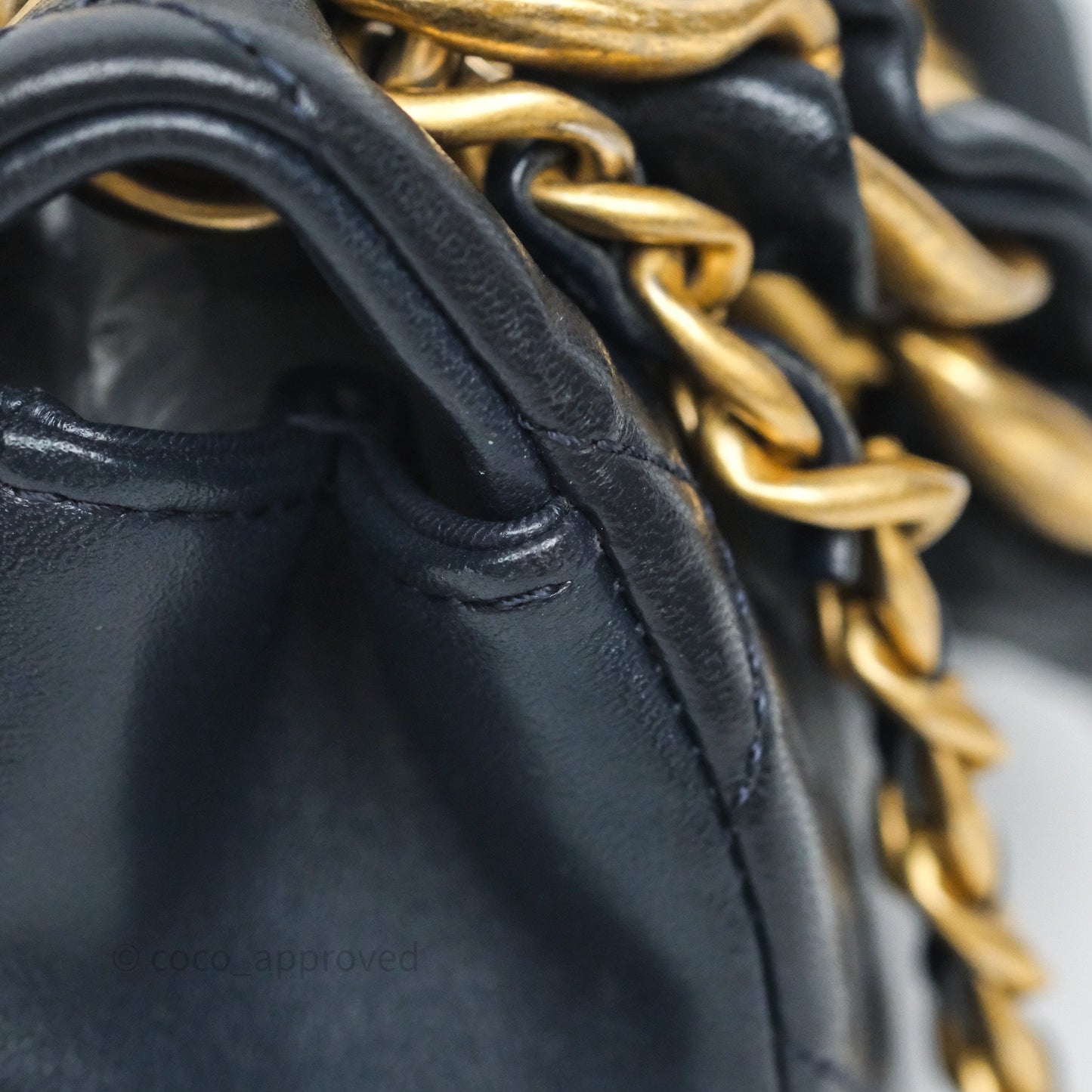Chanel Quilted Entwined Chain Bag Navy Lambskin Aged Gold Hardware 21P