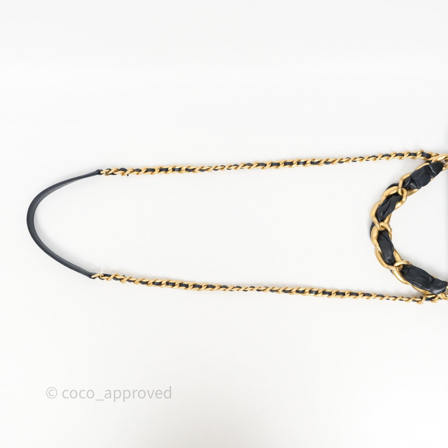 Chanel Quilted Entwined Chain Bag Navy Lambskin Aged Gold Hardware 21P
