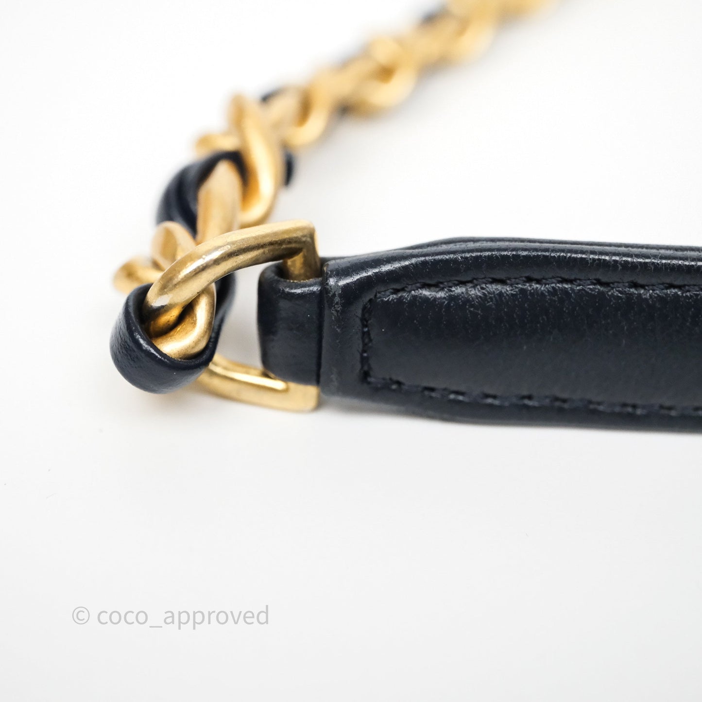 Chanel Quilted Entwined Chain Bag Navy Lambskin Aged Gold Hardware 21P