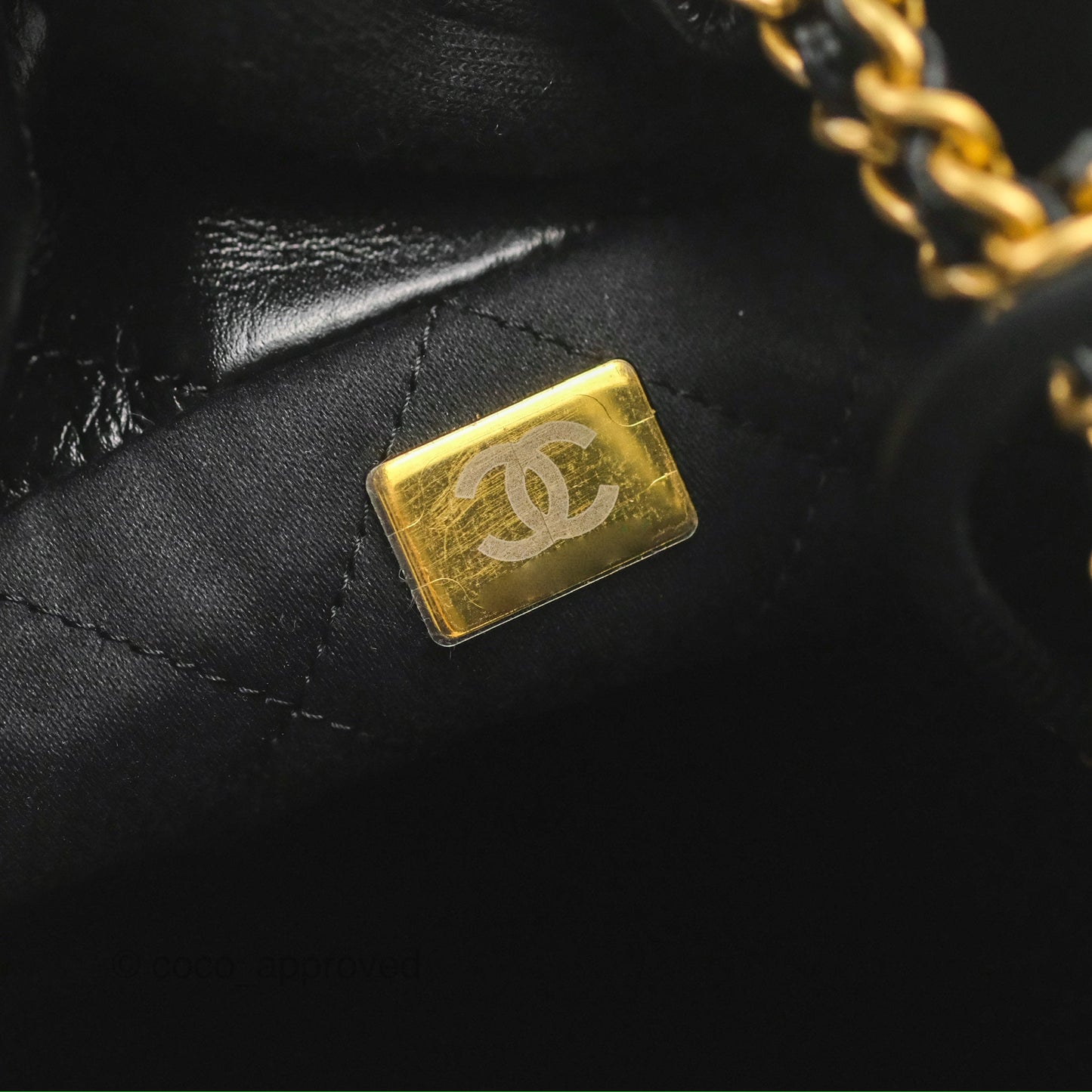 Chanel 22 Mini Bag Black Crumpled Calfskin