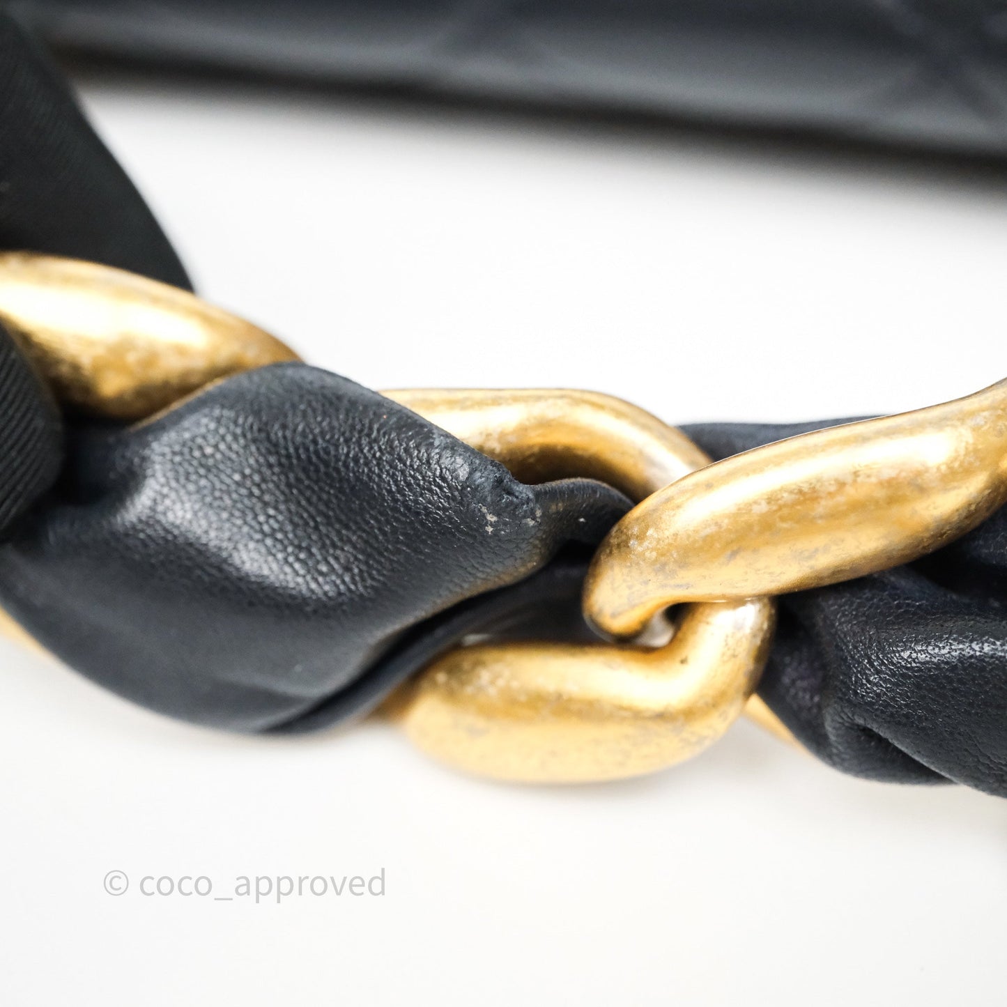 Chanel Quilted Entwined Chain Bag Navy Lambskin Aged Gold Hardware 21P