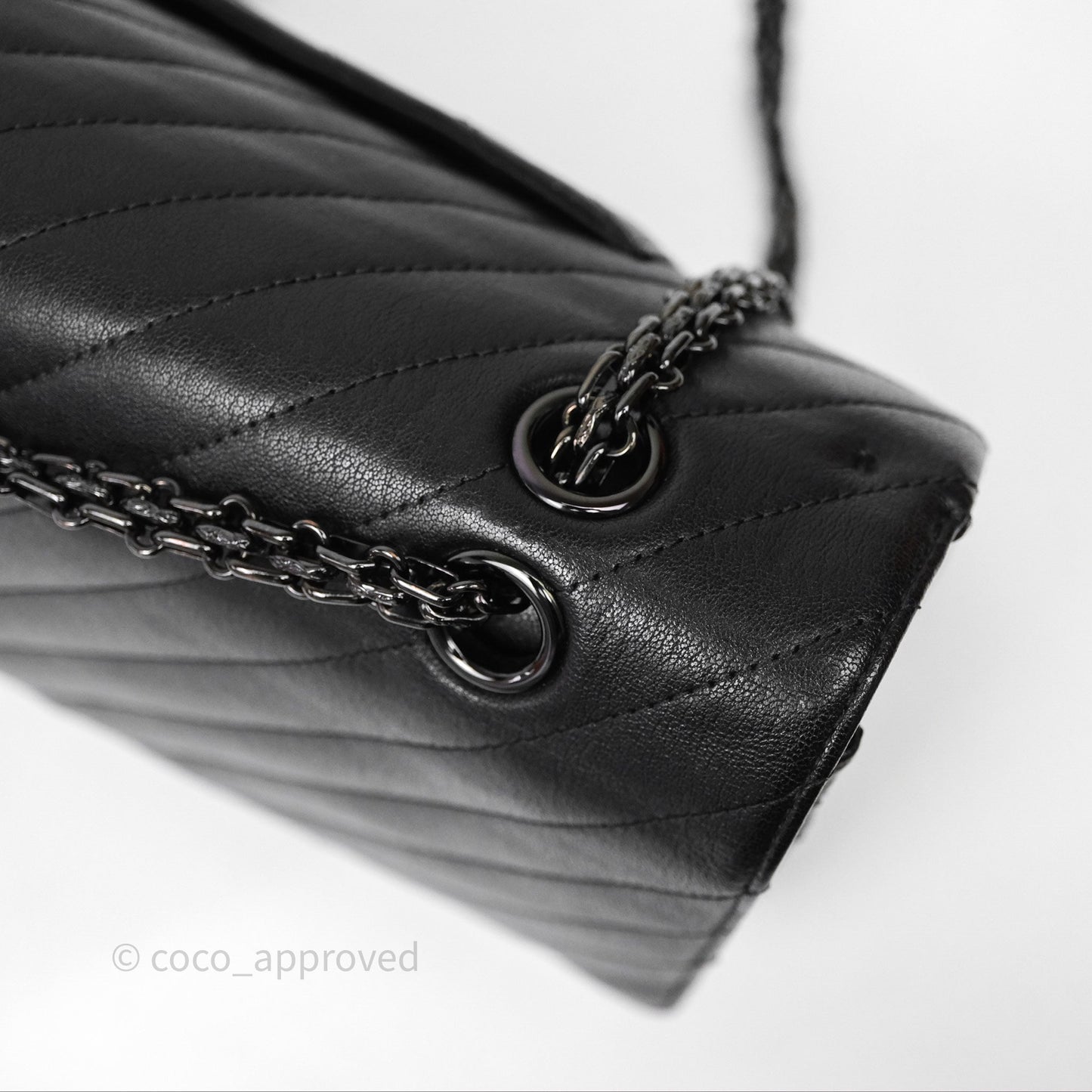 Chanel Reissue 227 Chevron So Black Calfskin