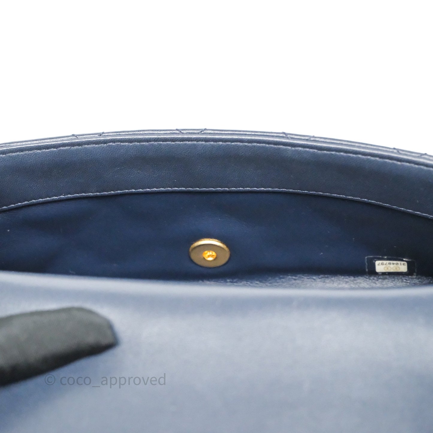 Chanel Quilted Entwined Chain Bag Navy Lambskin Aged Gold Hardware 21P
