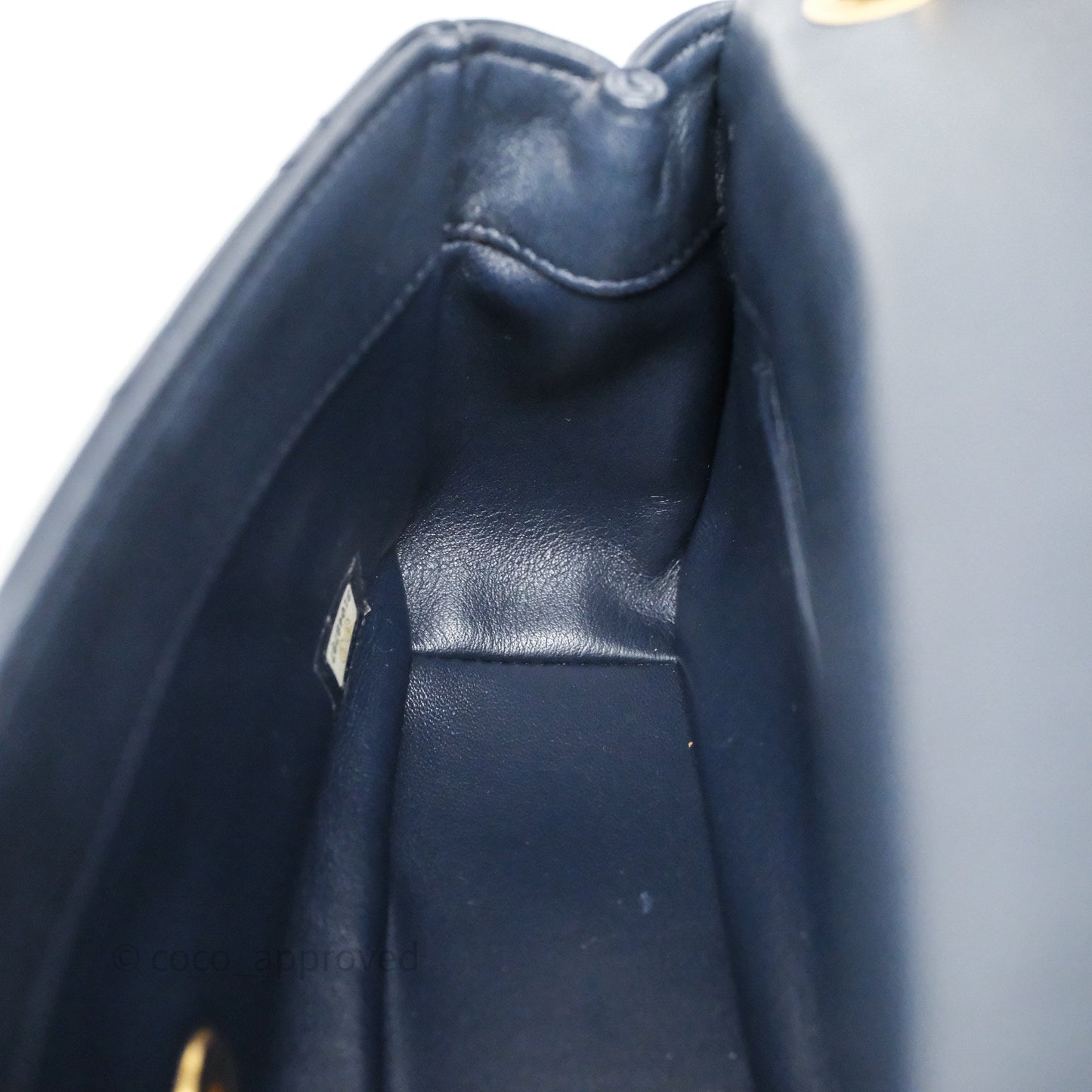 Chanel Quilted Entwined Chain Bag Navy Lambskin Aged Gold Hardware 21P