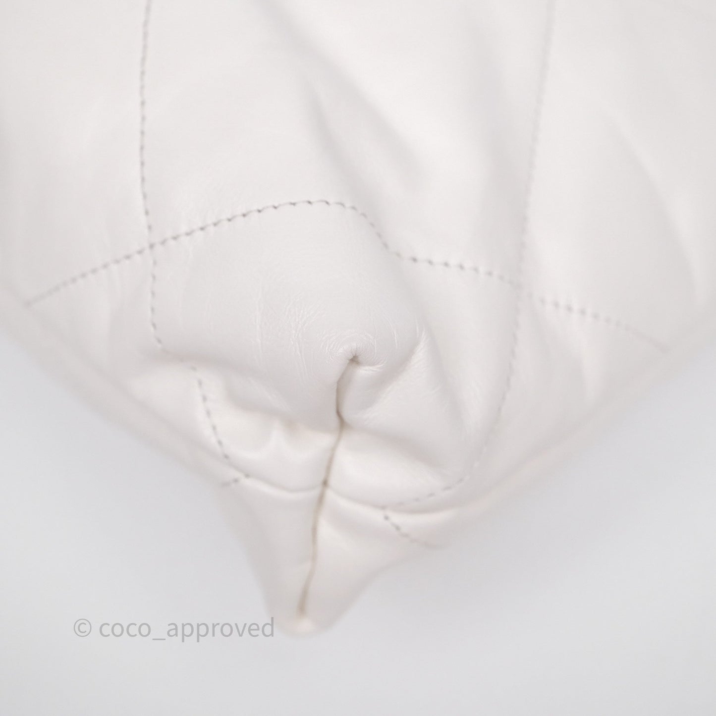 Chanel 22 Small White Shiny Calfskin Aged Gold Hardware