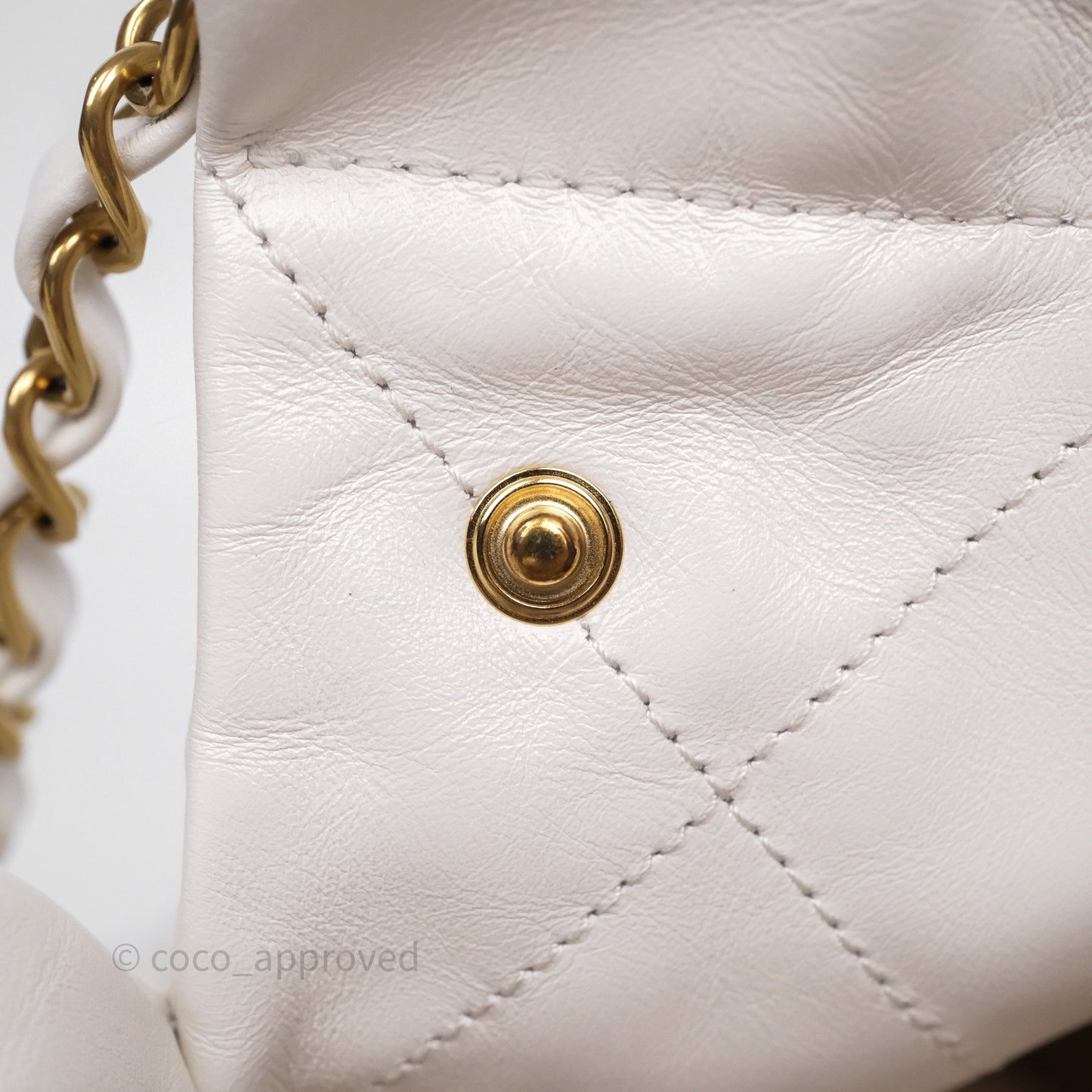 Chanel 22 Small White Shiny Calfskin Aged Gold Hardware