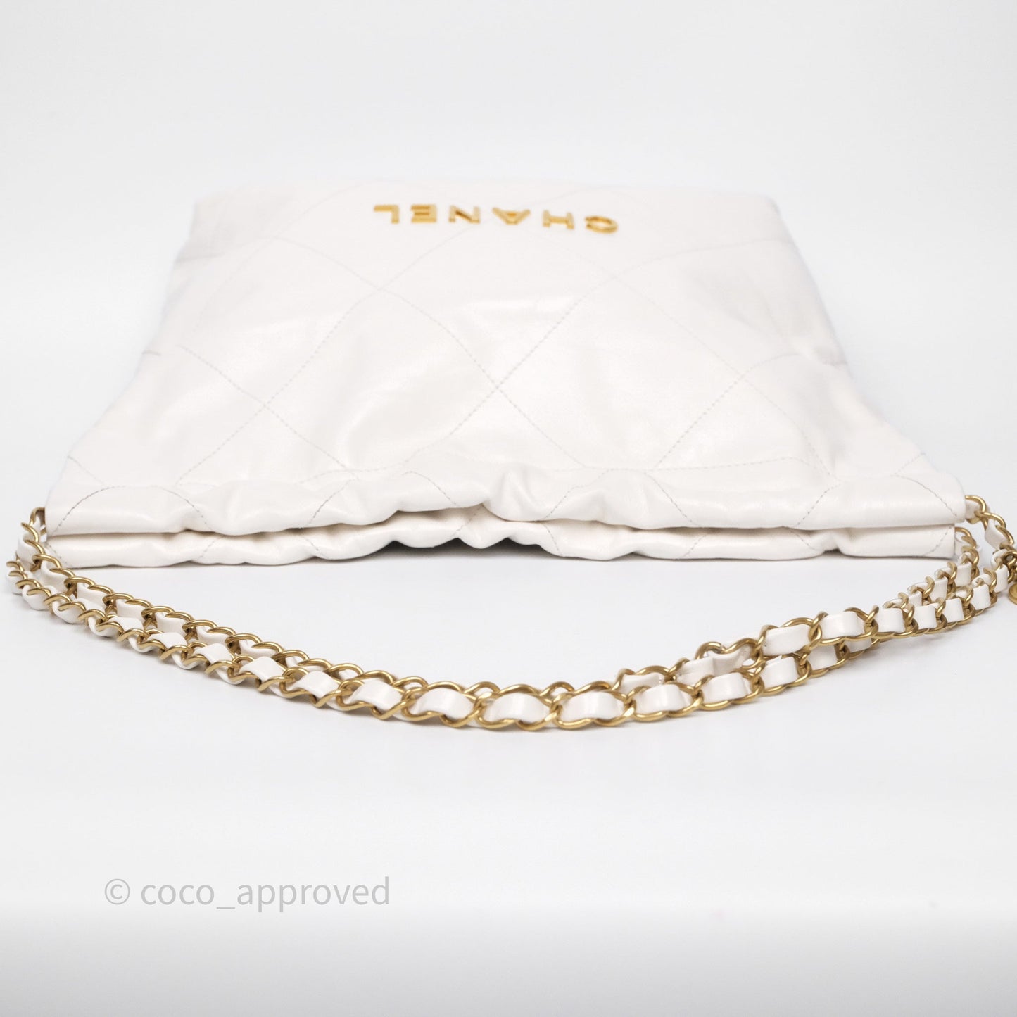 Chanel 22 Small White Shiny Calfskin Aged Gold Hardware