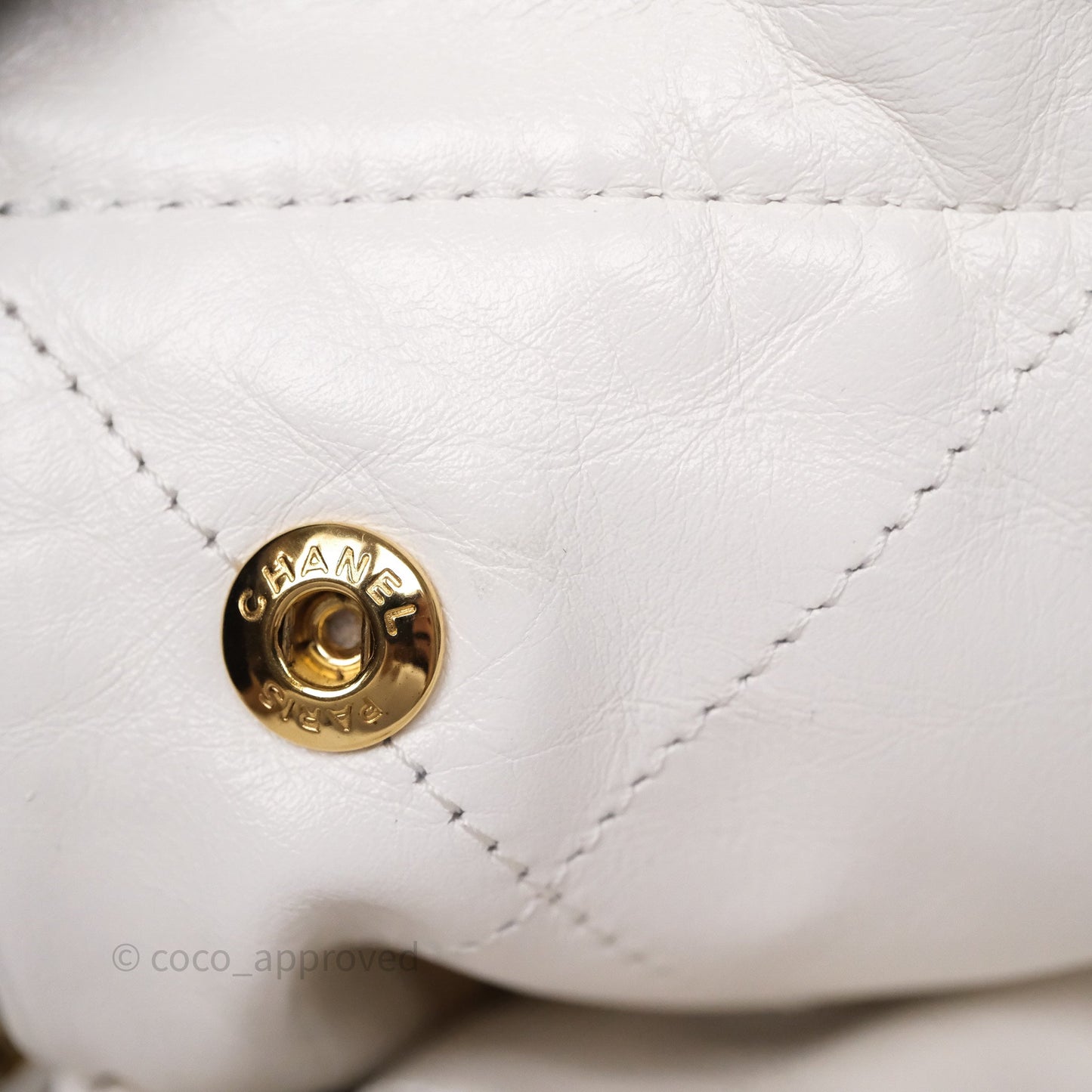 Chanel 22 Small White Shiny Calfskin Aged Gold Hardware