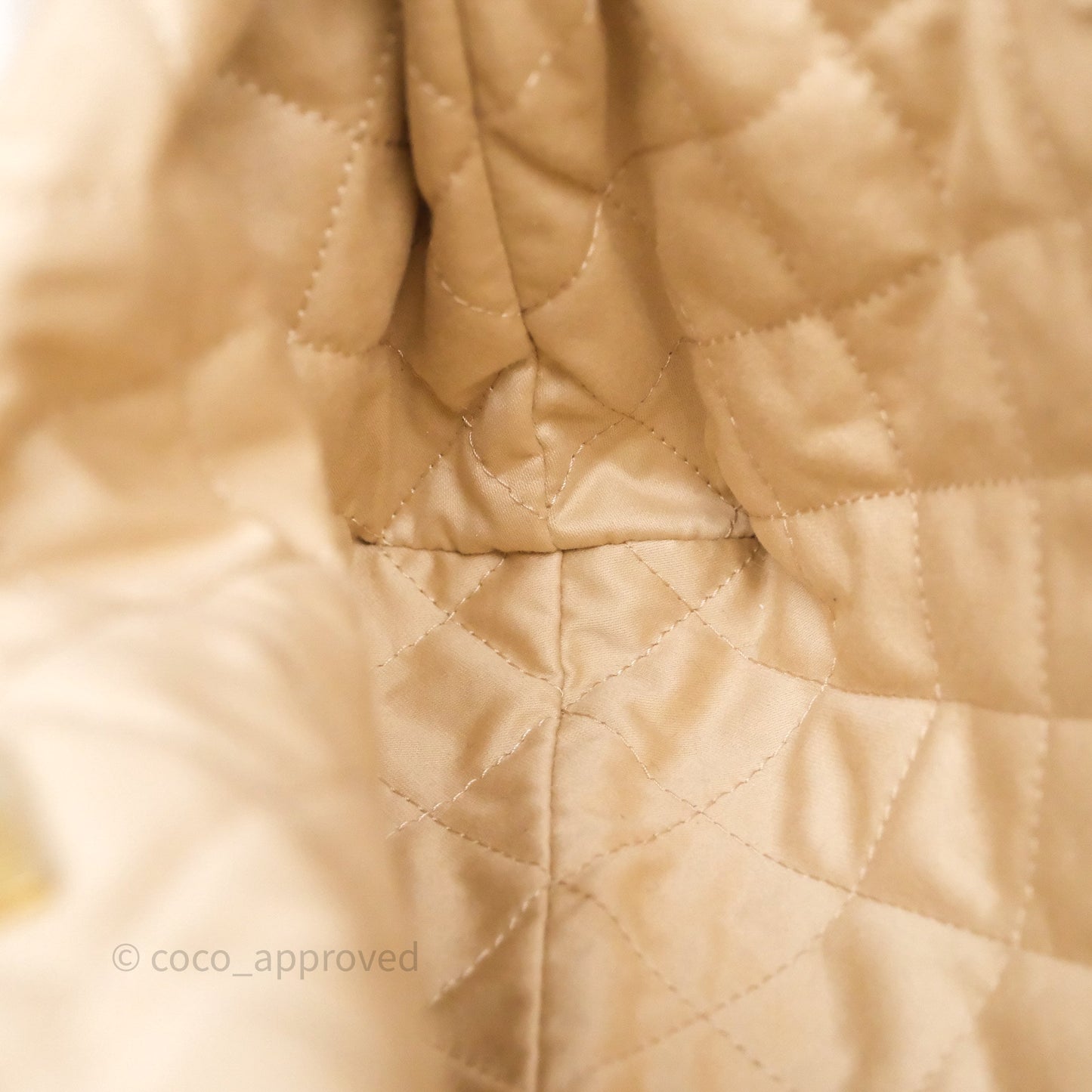 Chanel 22 Small White Shiny Calfskin Aged Gold Hardware