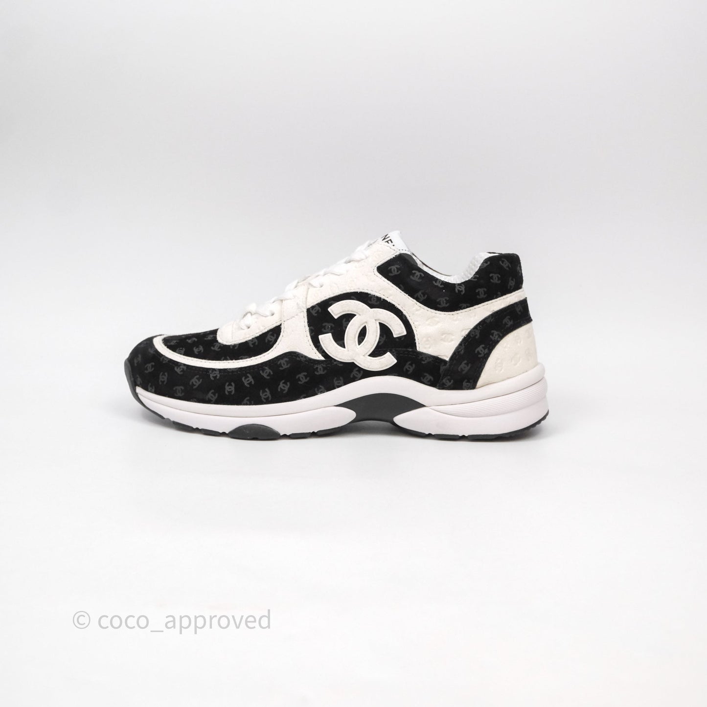 Chanel CC Sneakers Black/White Size 37.5