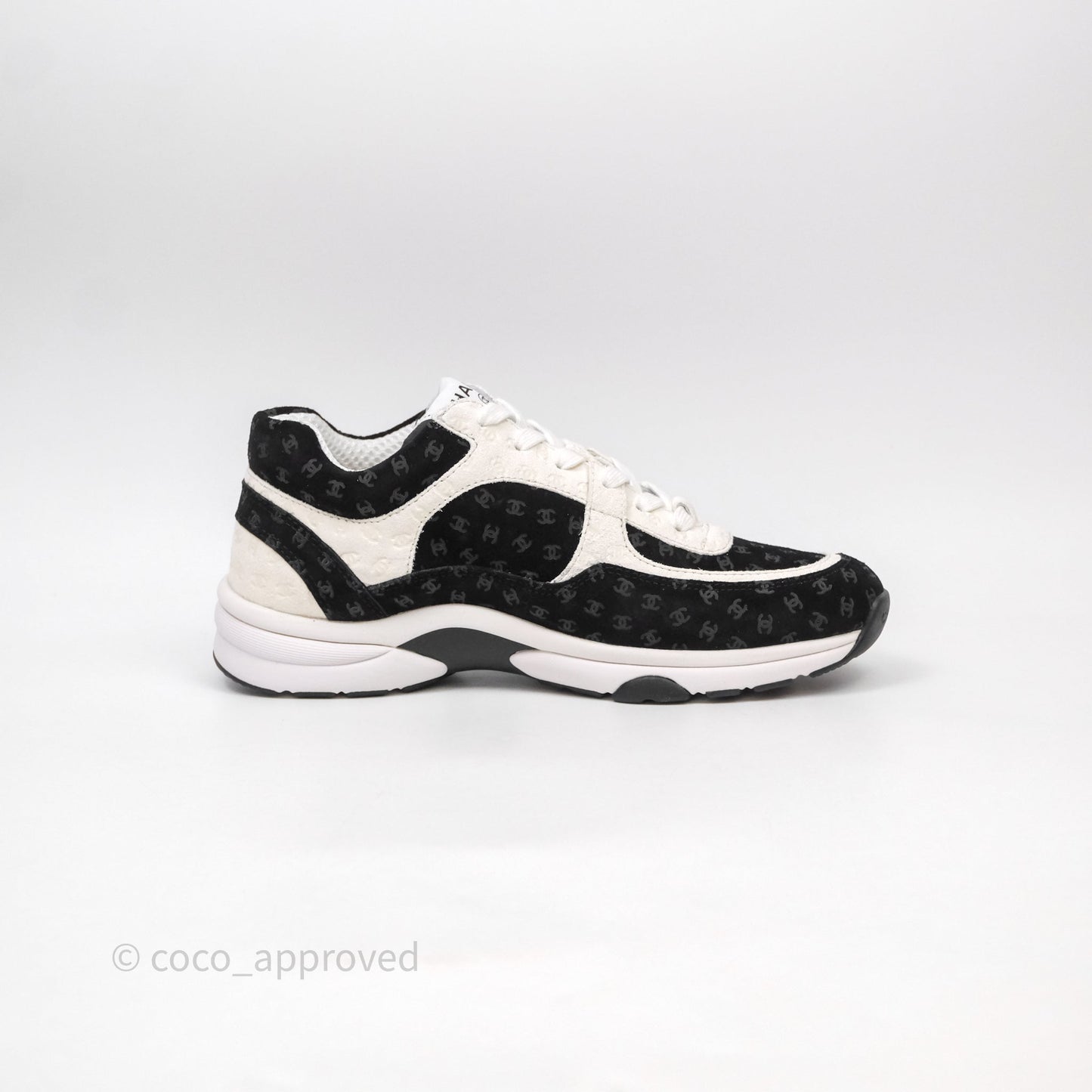 Chanel CC Sneakers Black/White Size 37.5