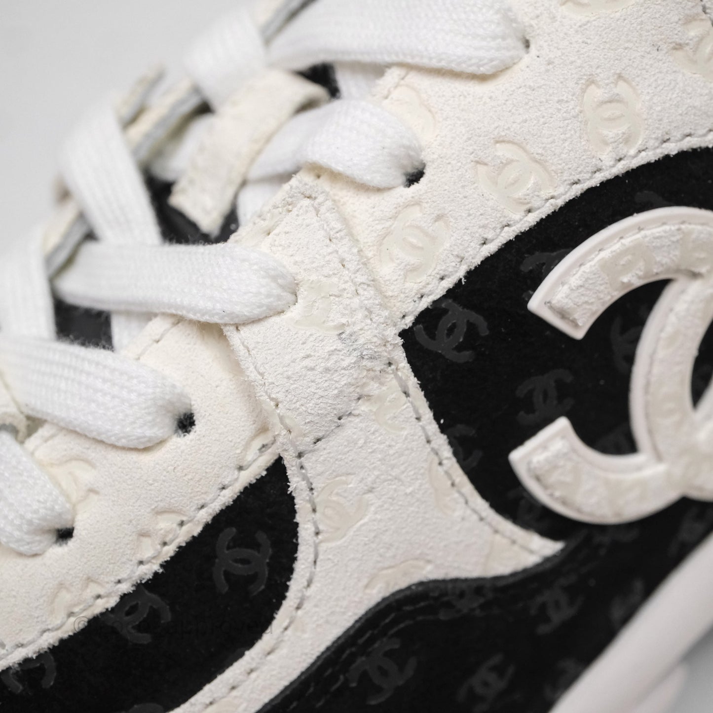 Chanel CC Sneakers Black/White Size 37.5
