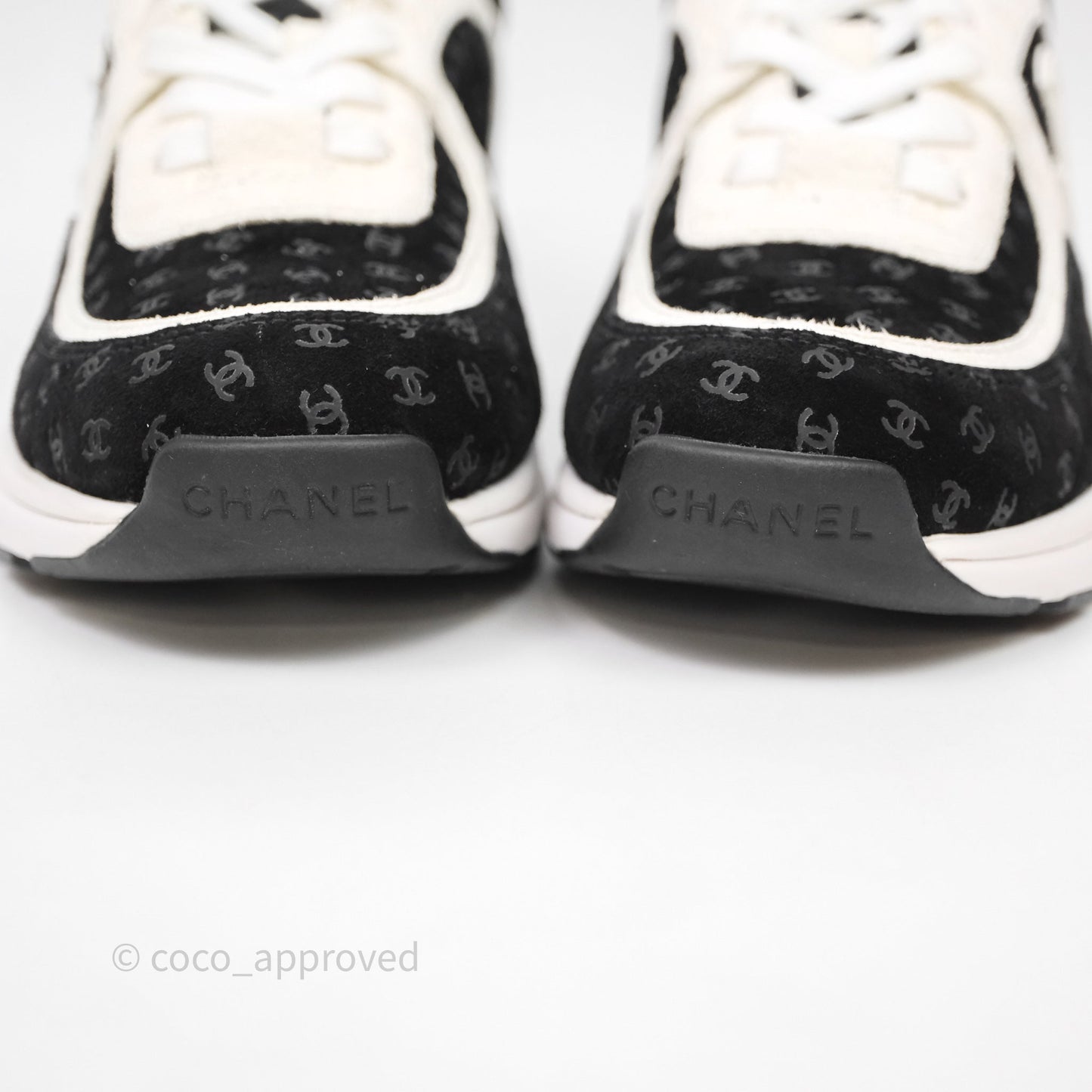 Chanel CC Sneakers Black/White Size 37.5