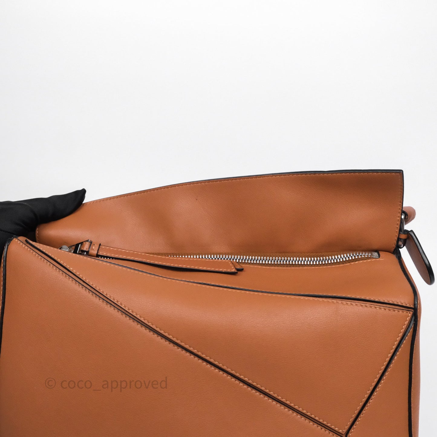 Loewe Medium Puzzle Bag Tan Calfskin Silver Hardware