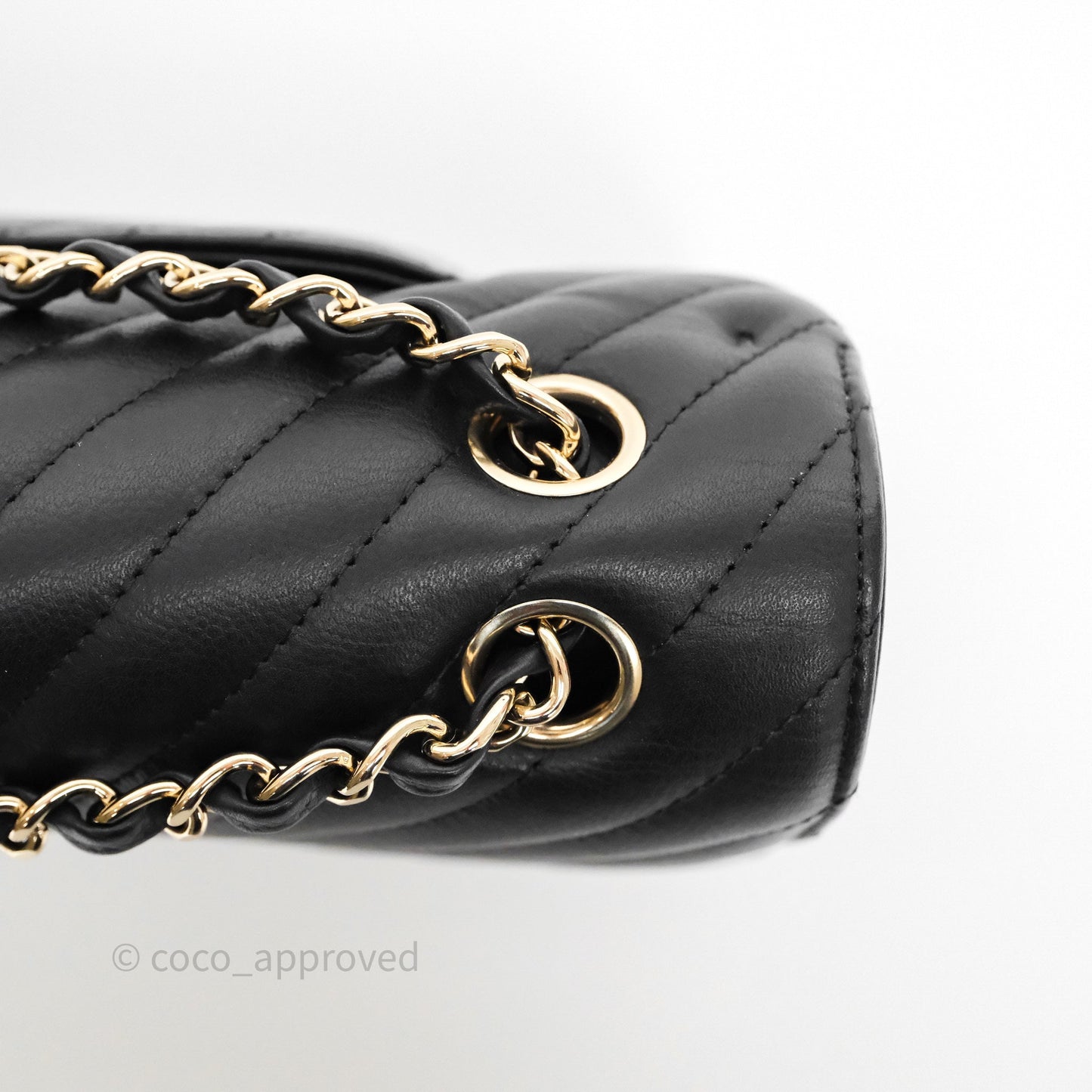 Chanel Classic M/L Medium Flap Chevron Black Caviar Gold Hardware