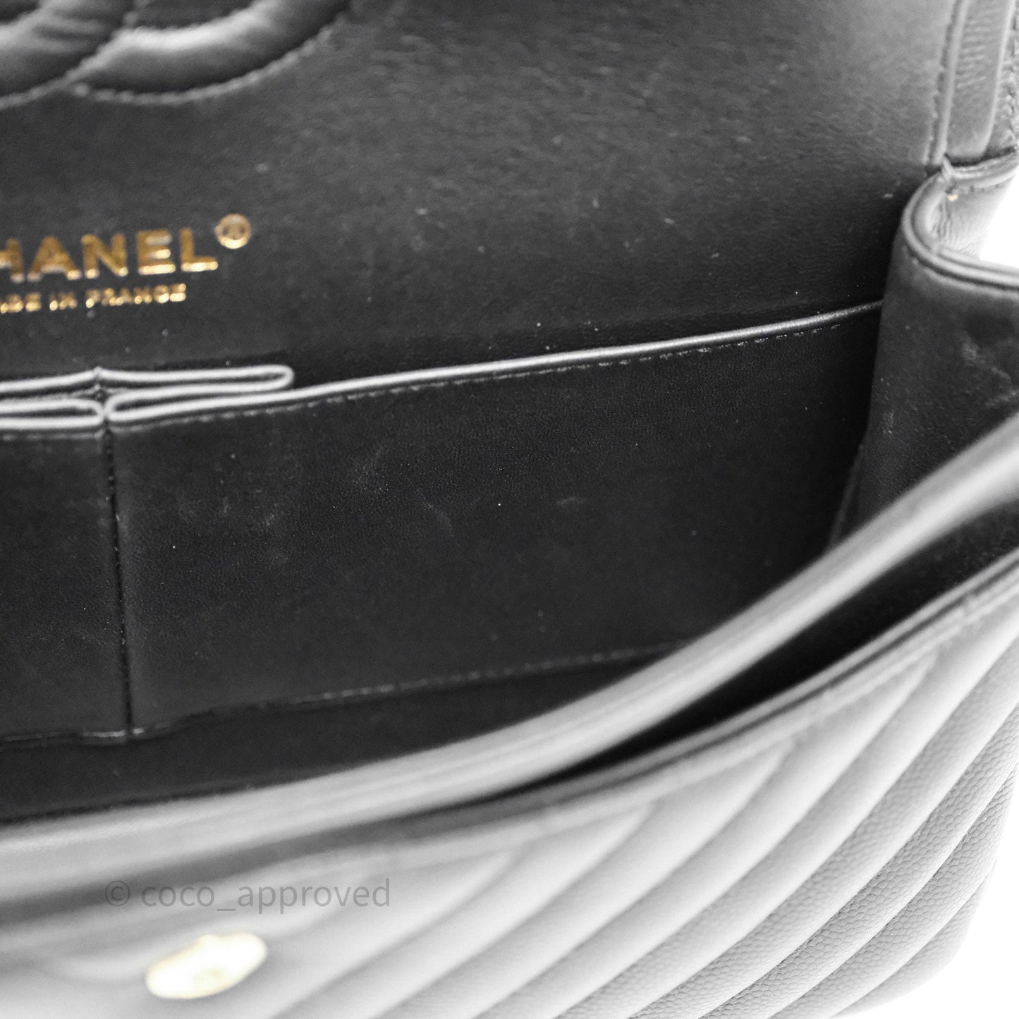 Chanel Classic M/L Medium Flap Chevron Black Caviar Gold Hardware