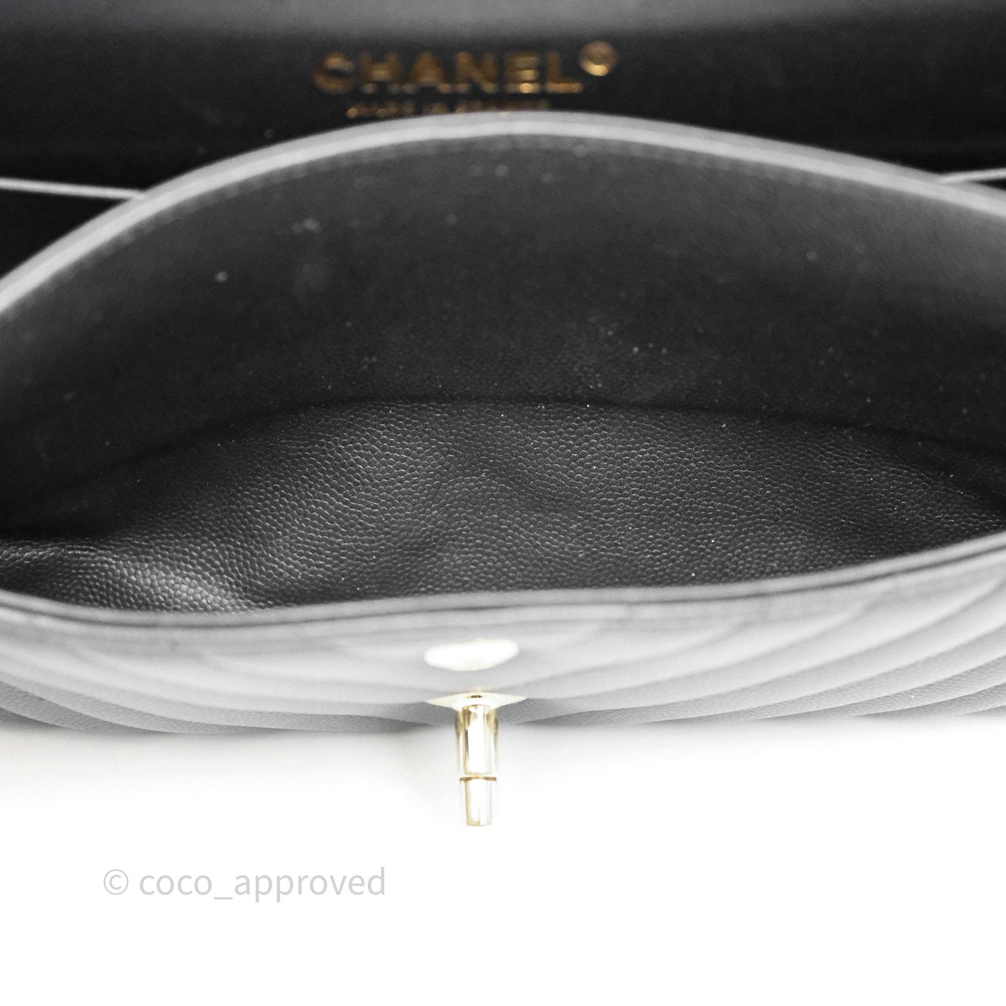 Chanel Classic M/L Medium Flap Chevron Black Caviar Gold Hardware