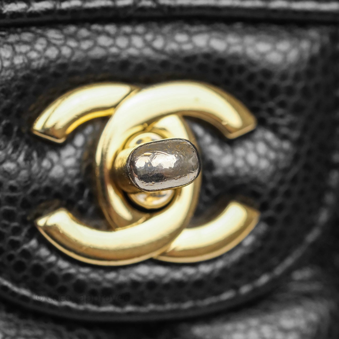 Chanel Classic M/L Medium Flap Quilted Black Caviar Gold Hardware