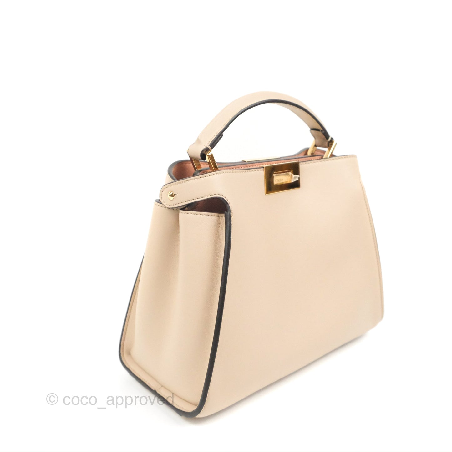 Fendi Peekaboo Iconic Essentially Bag Light Beige