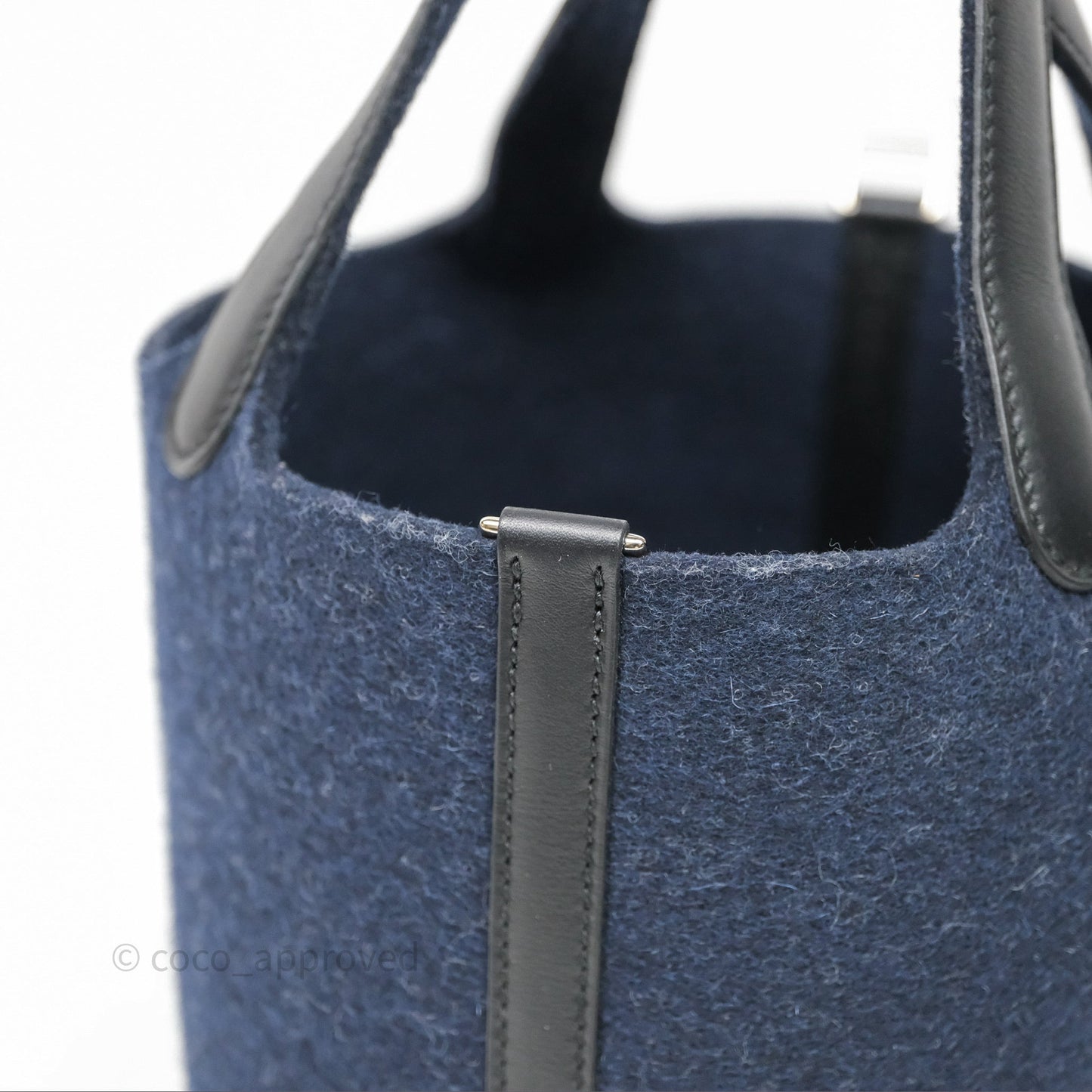 Hermès Picotin 18 Bleu Nuit 2Z / Swift Noir 89 Wool Feutre Swift Palladium Hardware
