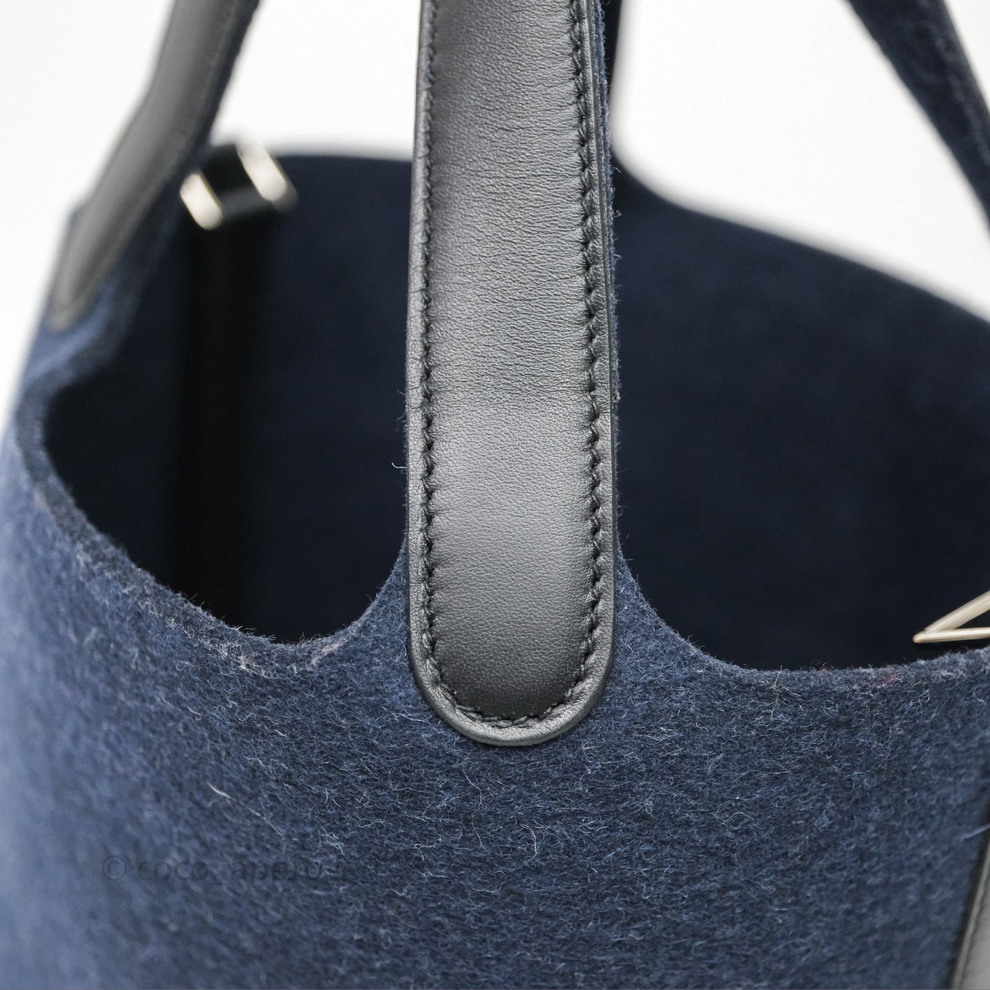 Hermès Picotin 18 Bleu Nuit 2Z / Swift Noir 89 Wool Feutre Swift Palladium Hardware