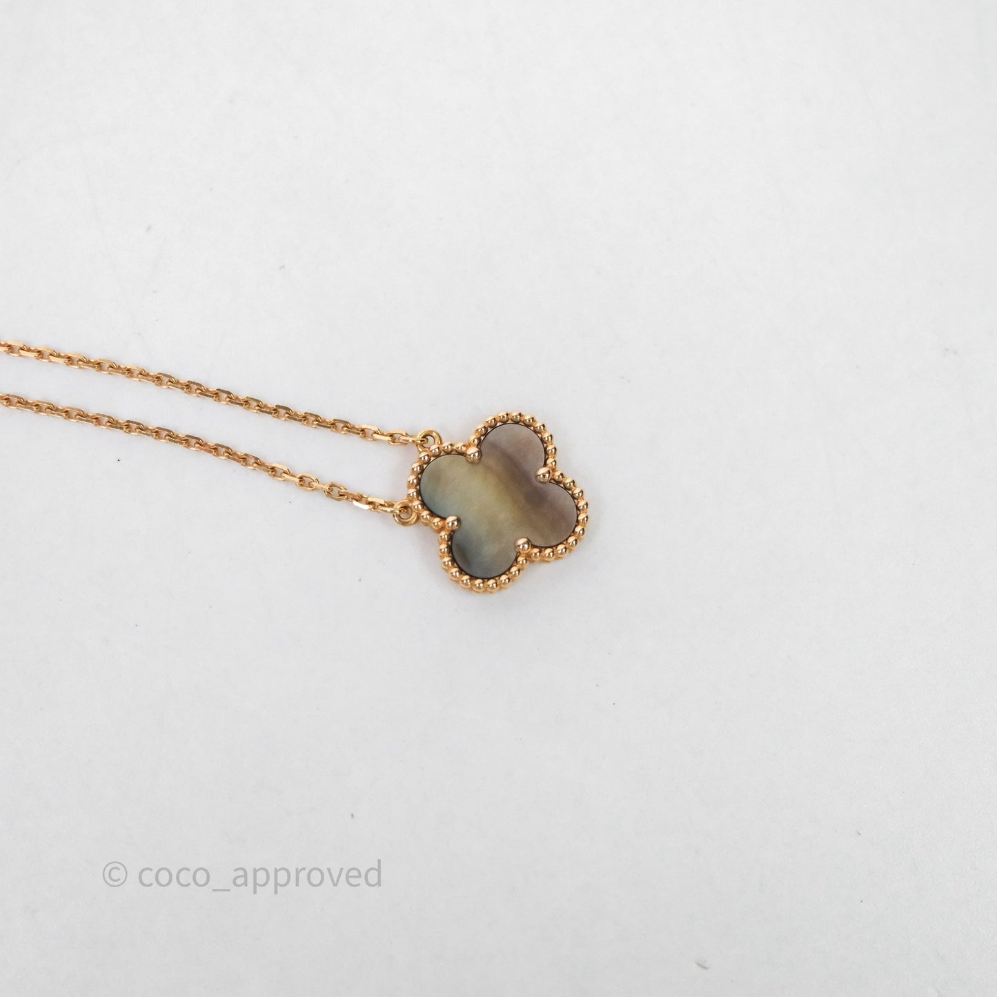 Van Cleef & Arpels Vintage Alhambra Pendant Grey Mother-of-pearl Rose Gold