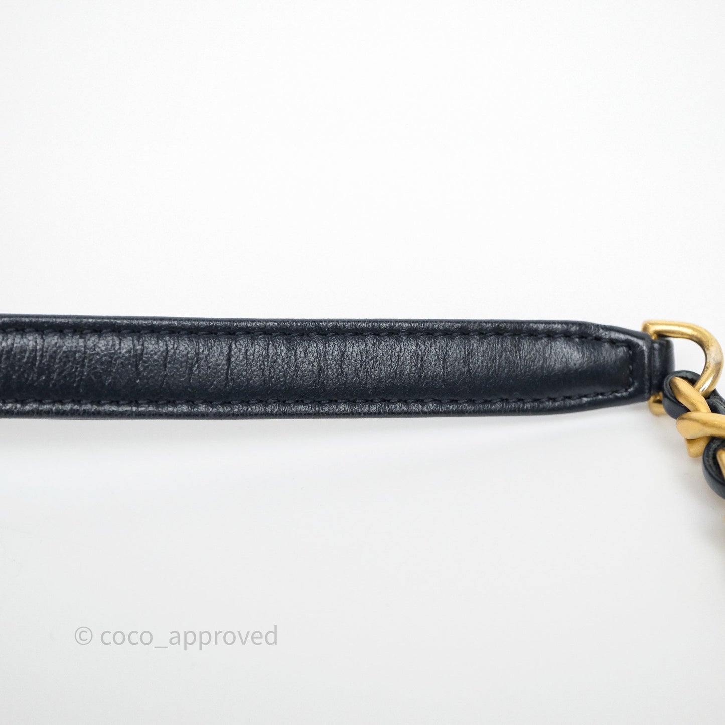 Chanel Quilted Entwined Chain Bag Navy Lambskin Aged Gold Hardware 21P