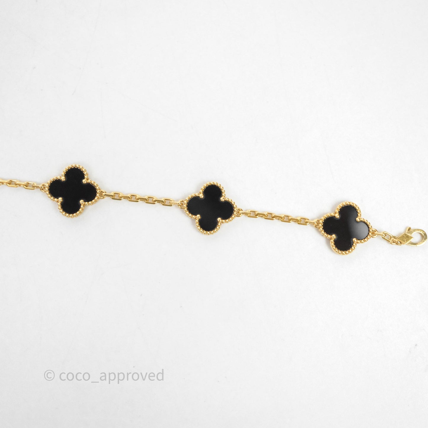 Van Cleef & Aprels 18k Gold and Black Onyx Vintage Alhambra 5 Motif Bracelet Yellow Gold