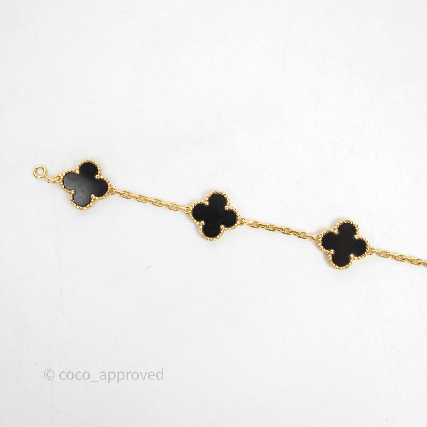 Van Cleef & Aprels 18k Gold and Black Onyx Vintage Alhambra 5 Motif Bracelet Yellow Gold