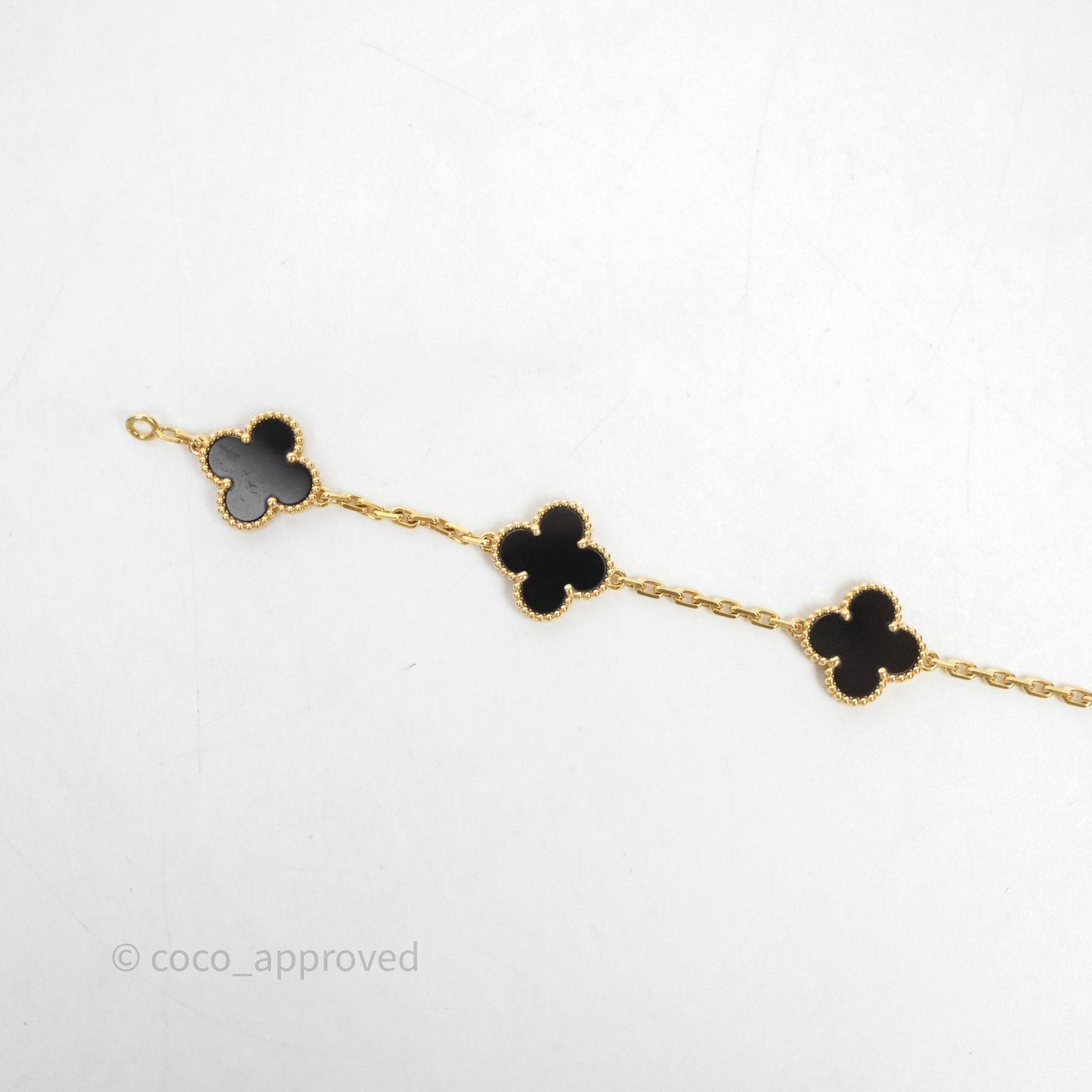 Van Cleef & Aprels 18k Gold and Black Onyx Vintage Alhambra 5 Motif Bracelet Yellow Gold