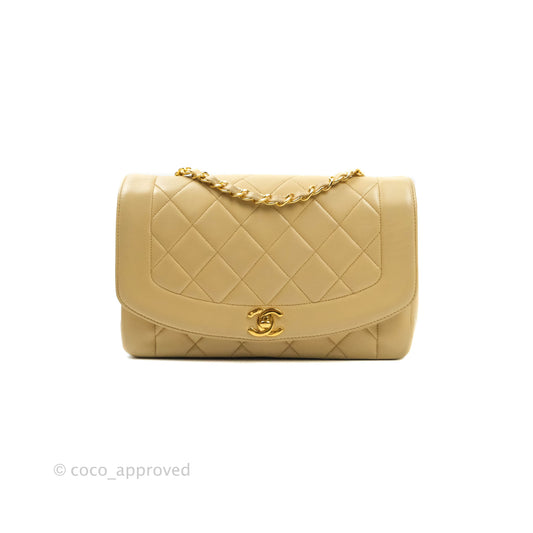 Chanel Quilted Beige Lambskin Medium Vintage Classic Diana Flap Bag