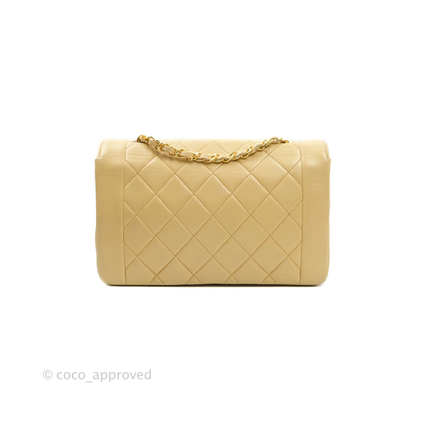 Chanel Quilted Beige Lambskin Medium Vintage Classic Diana Flap Bag