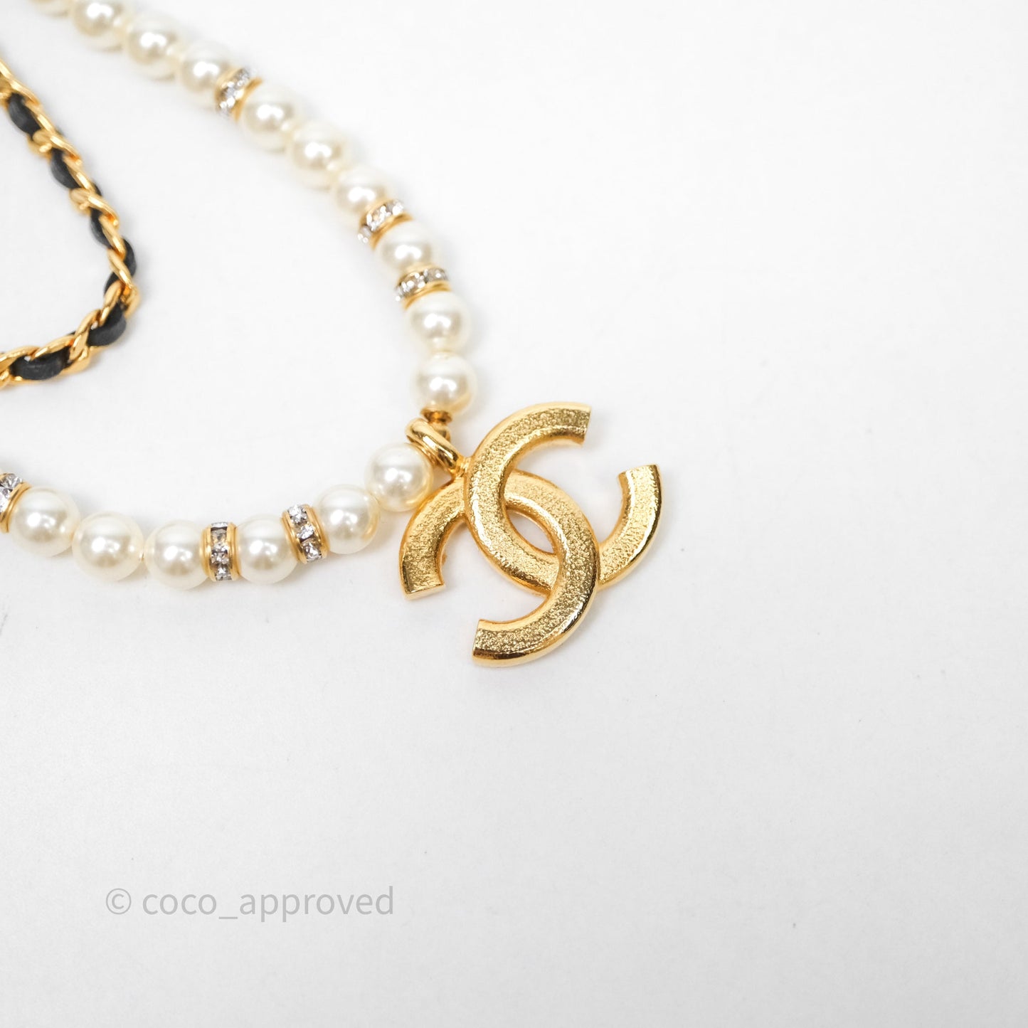 Chanel CC Pearl Crystals Double Necklace Gold Tone 24K