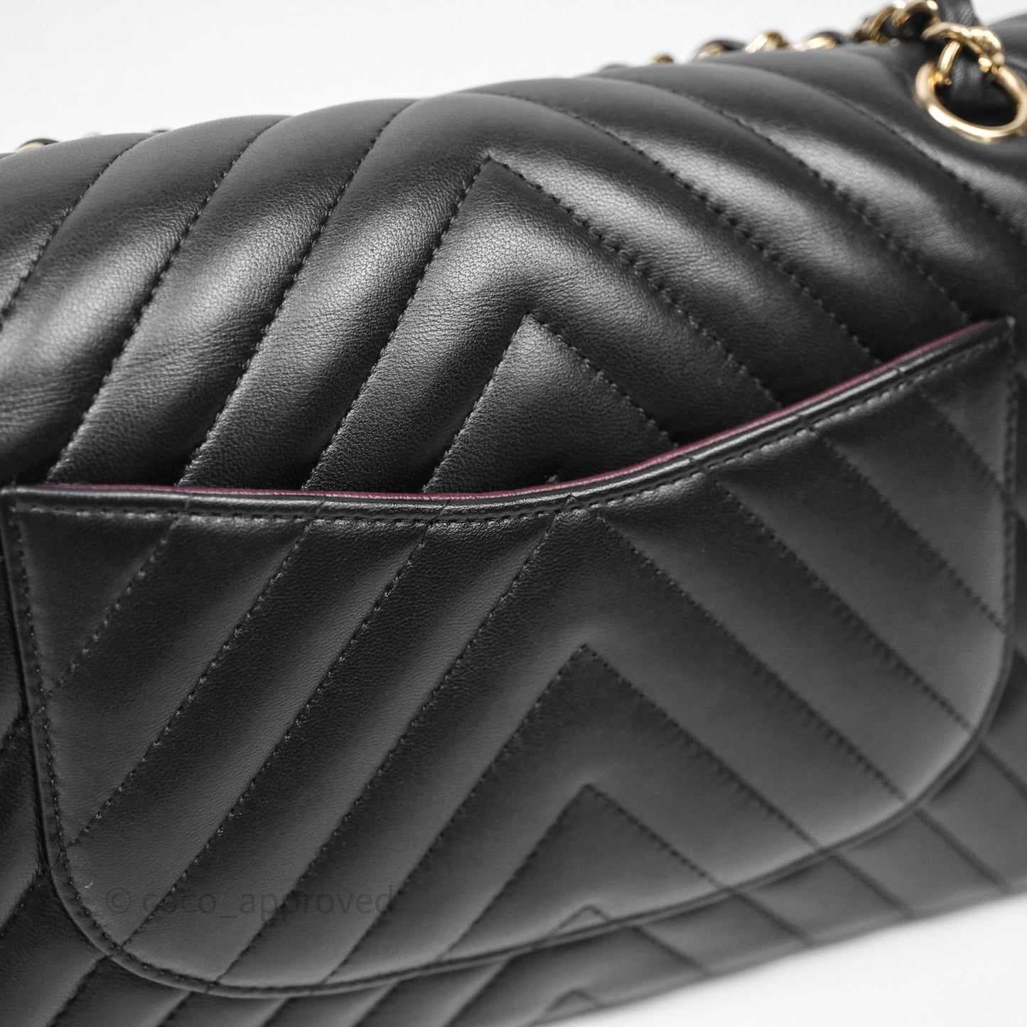 Chanel Classic M/L Medium Flap Chevron Black Lambskin Gold Hardware