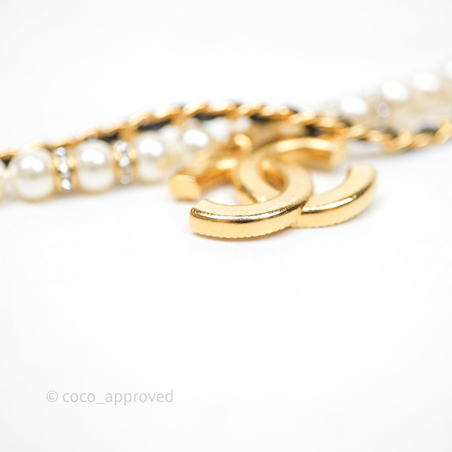 Chanel CC Pearl Crystals Double Necklace Gold Tone 24K