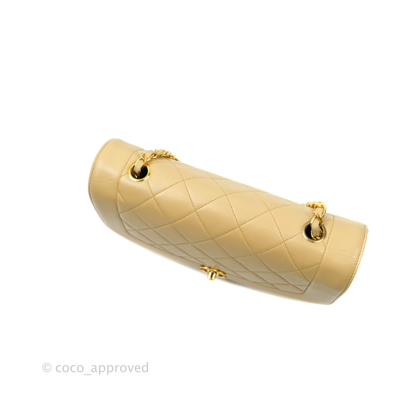 Chanel Quilted Beige Lambskin Medium Vintage Classic Diana Flap Bag